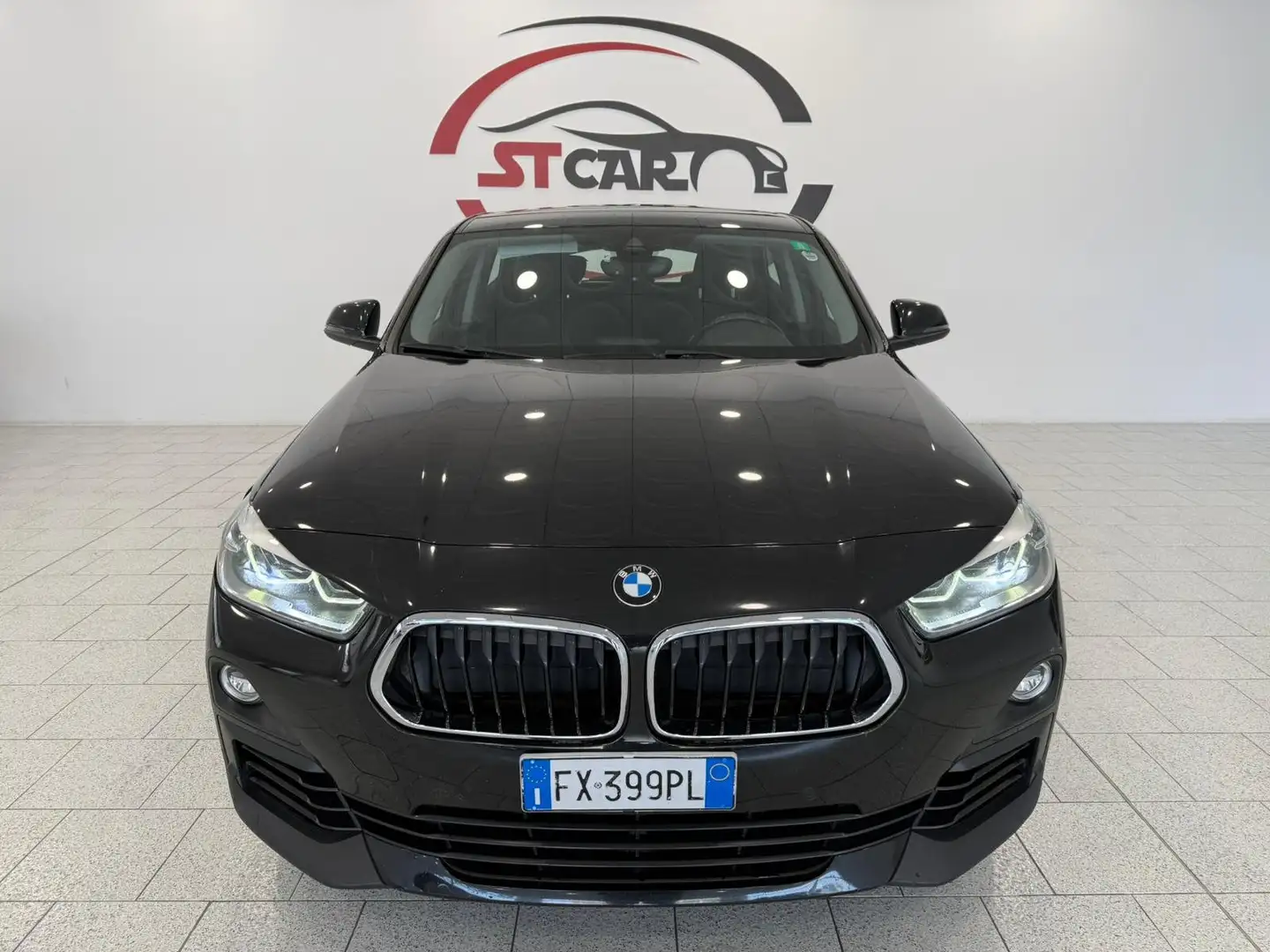 BMW X2 18d 150cv sDrive AUTOMATICA Zwart - 2