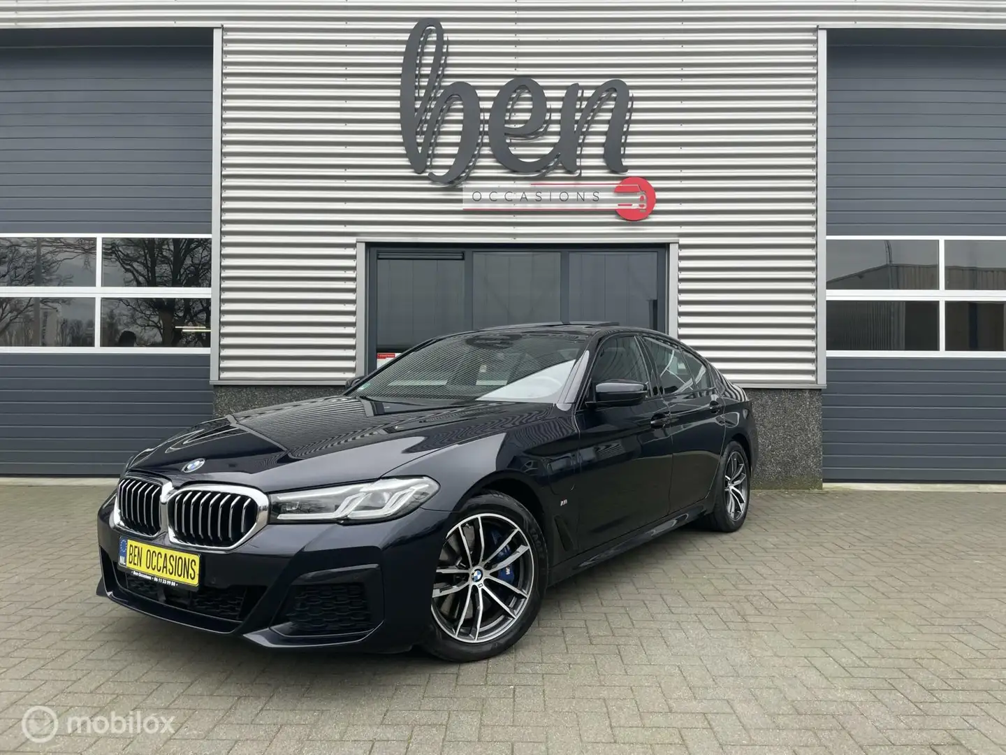 BMW 545 5-serie 545e xDrive High Executive Black - 1