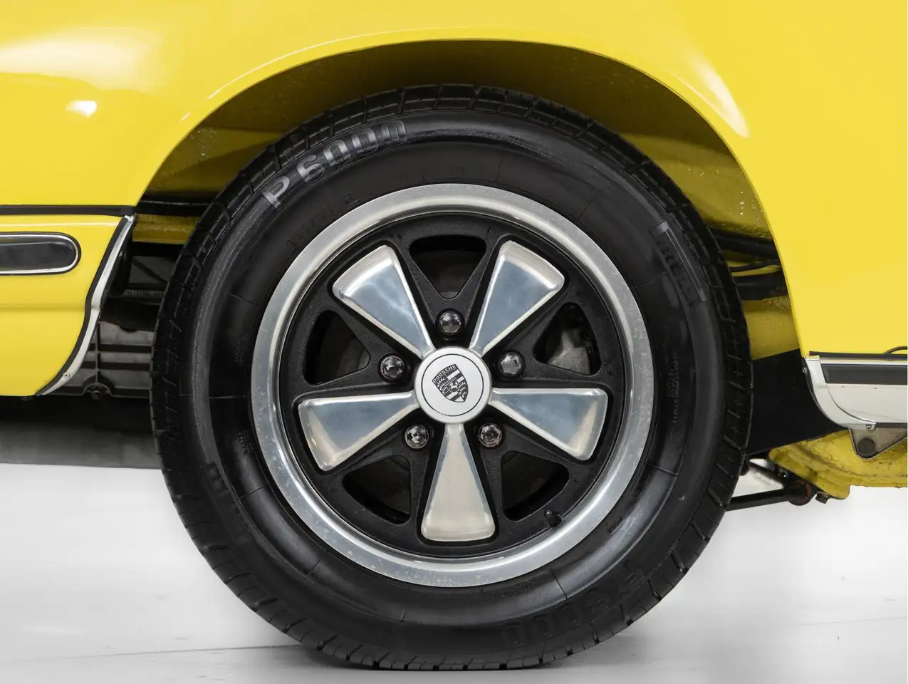 Porsche 911 S 2.4 Targa Ölklappe, foto 8