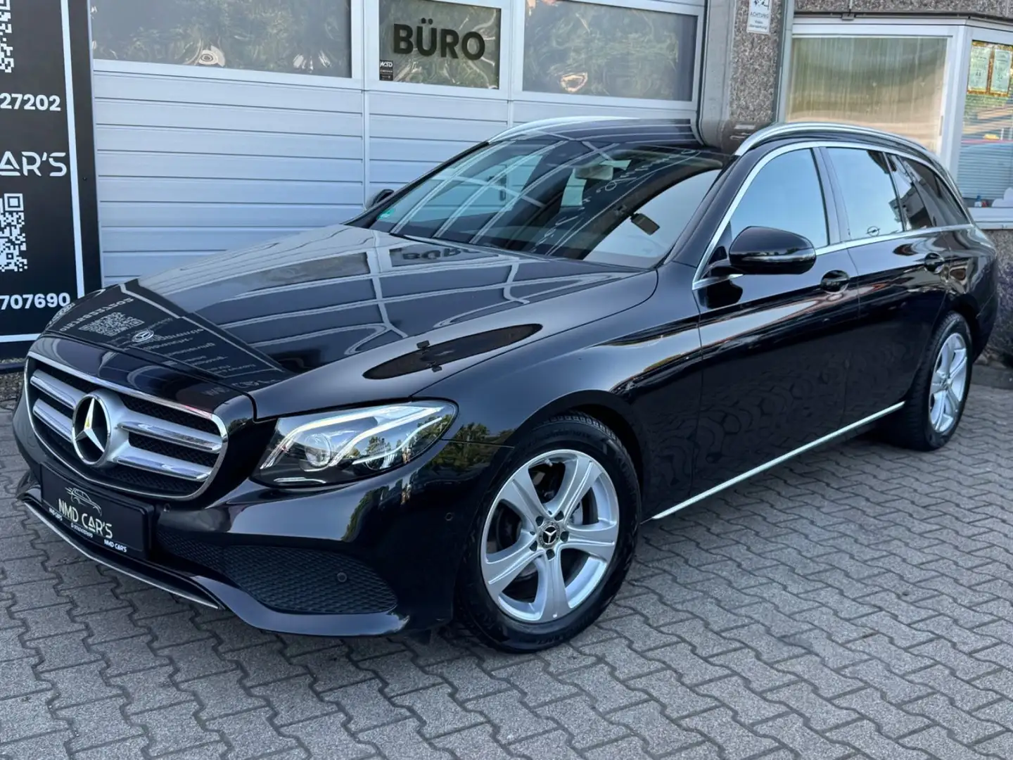 Mercedes-Benz E 200 E -Klasse T-Modell E 200 d AHK/LED/KAMERA Schwarz - 2