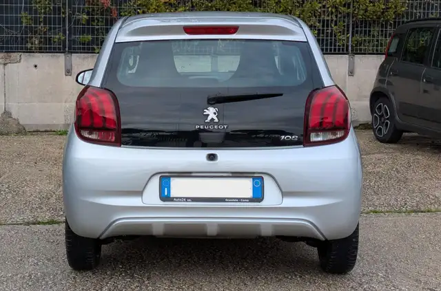 Peugeot 108 view 6