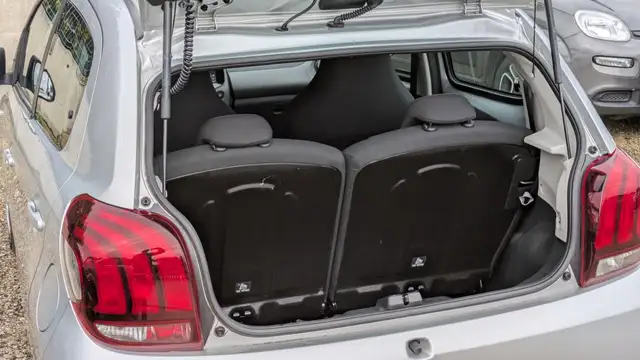 Peugeot 108 view 8
