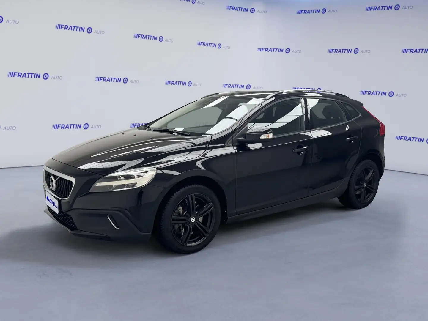 Volvo V40 Cross Country D2 Geartronic Kinetic Nero - 1