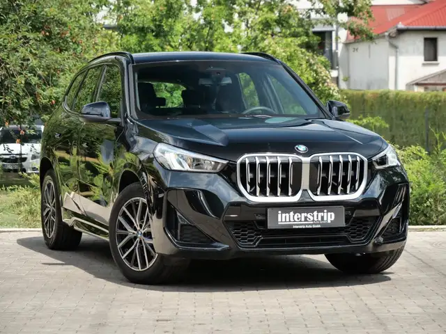 BMW X1 view 3