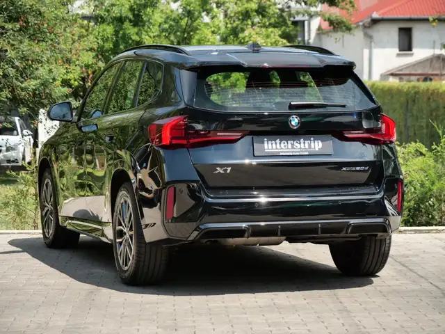 BMW X1 view 4