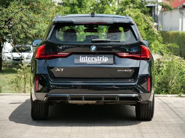 BMW X1 view 5