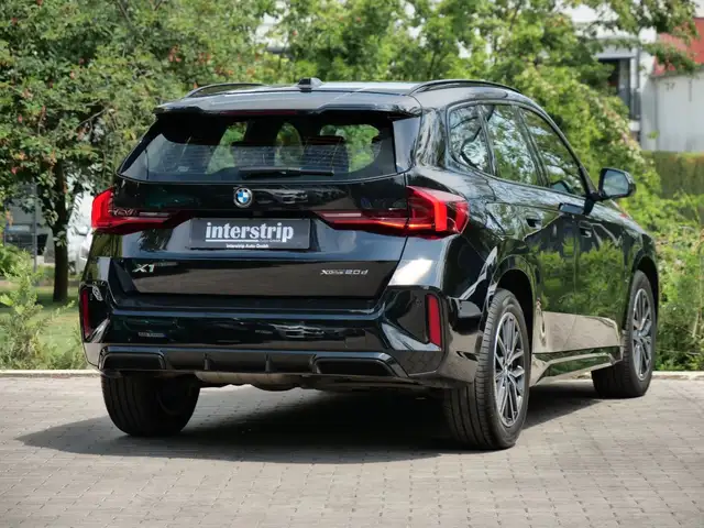 BMW X1 view 6