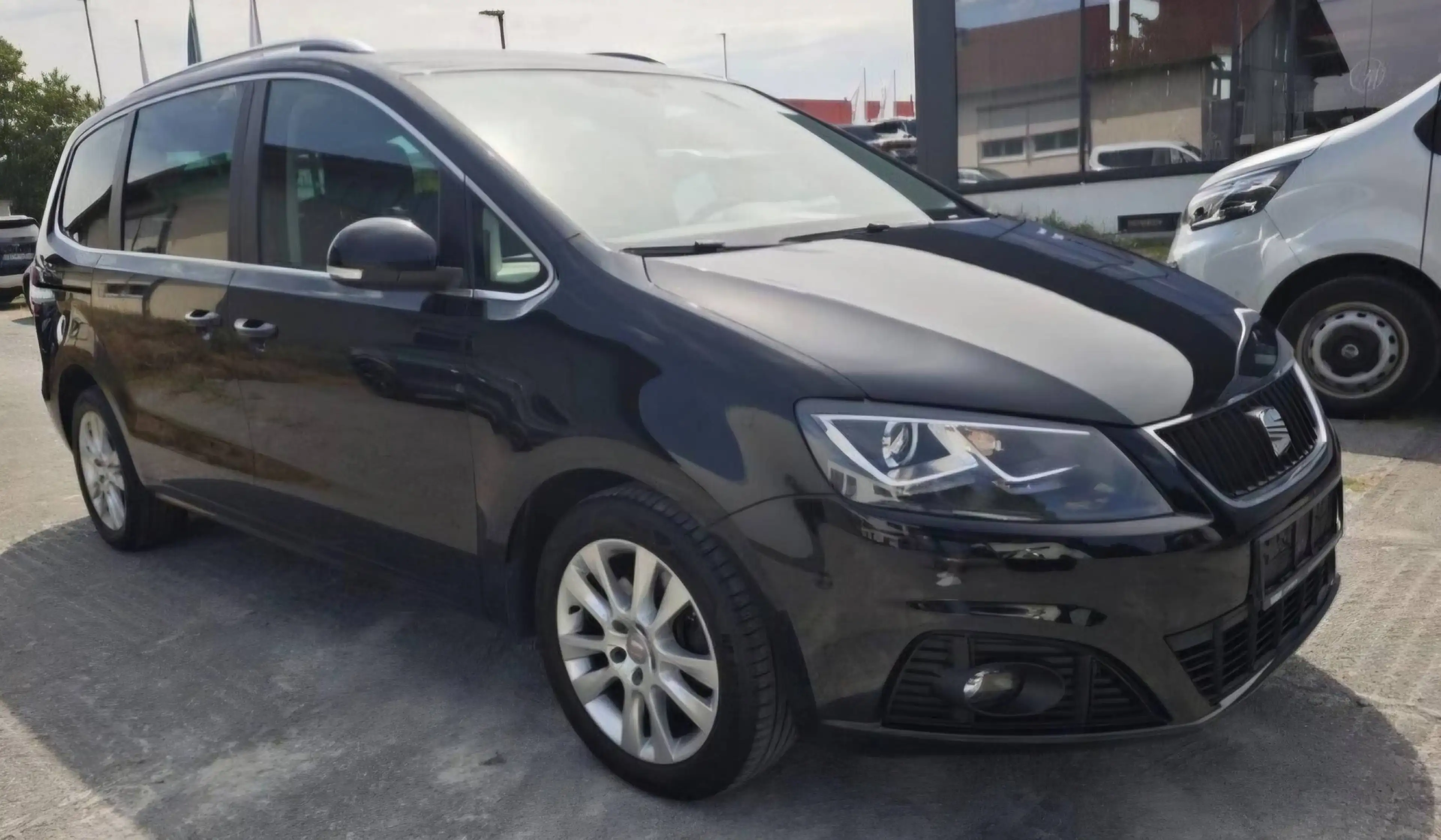 SEAT Alhambra Style/DSG/AHK/7 SITZER