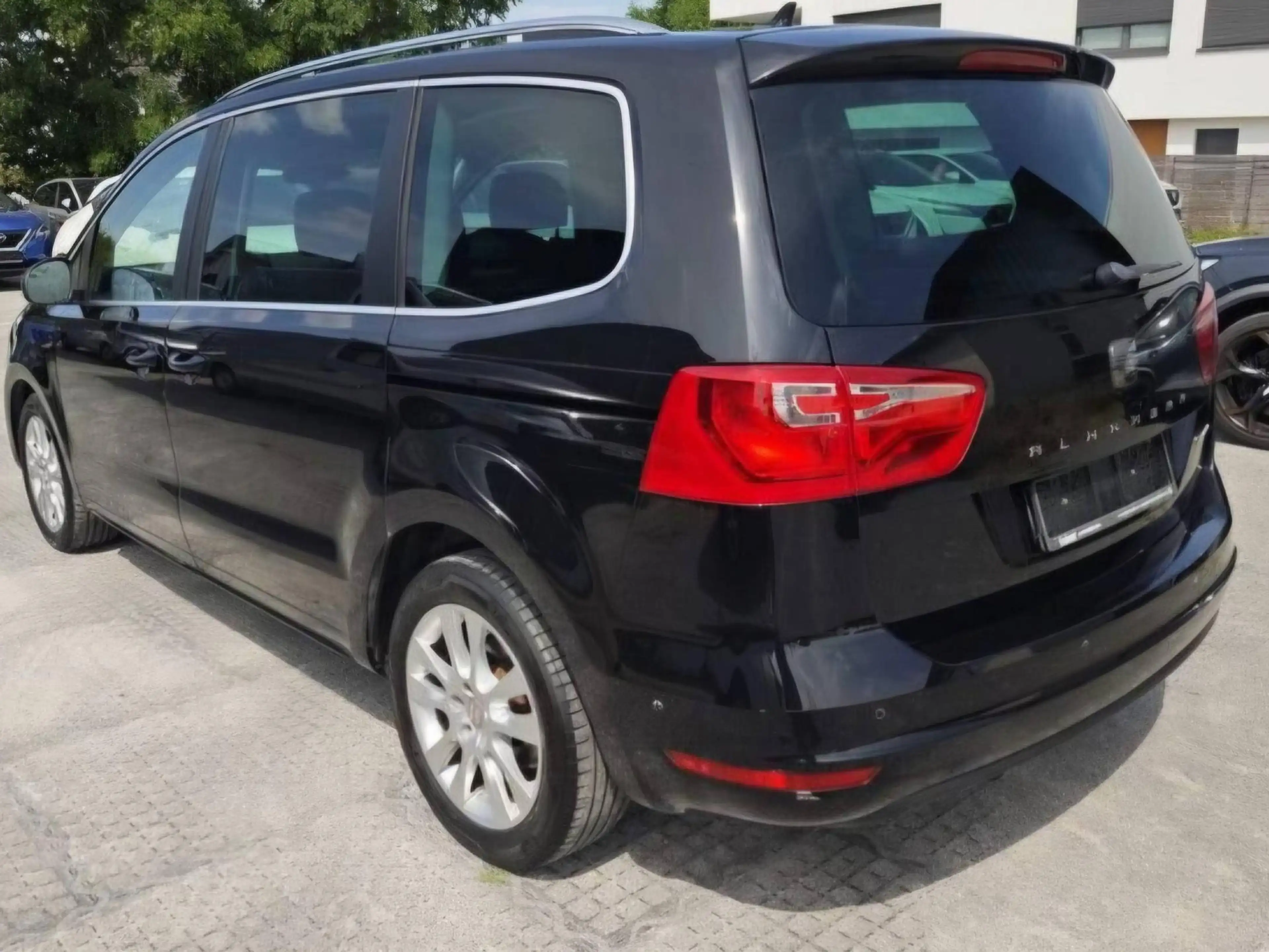 SEAT Alhambra Style/DSG/AHK/7 SITZER — photo 2