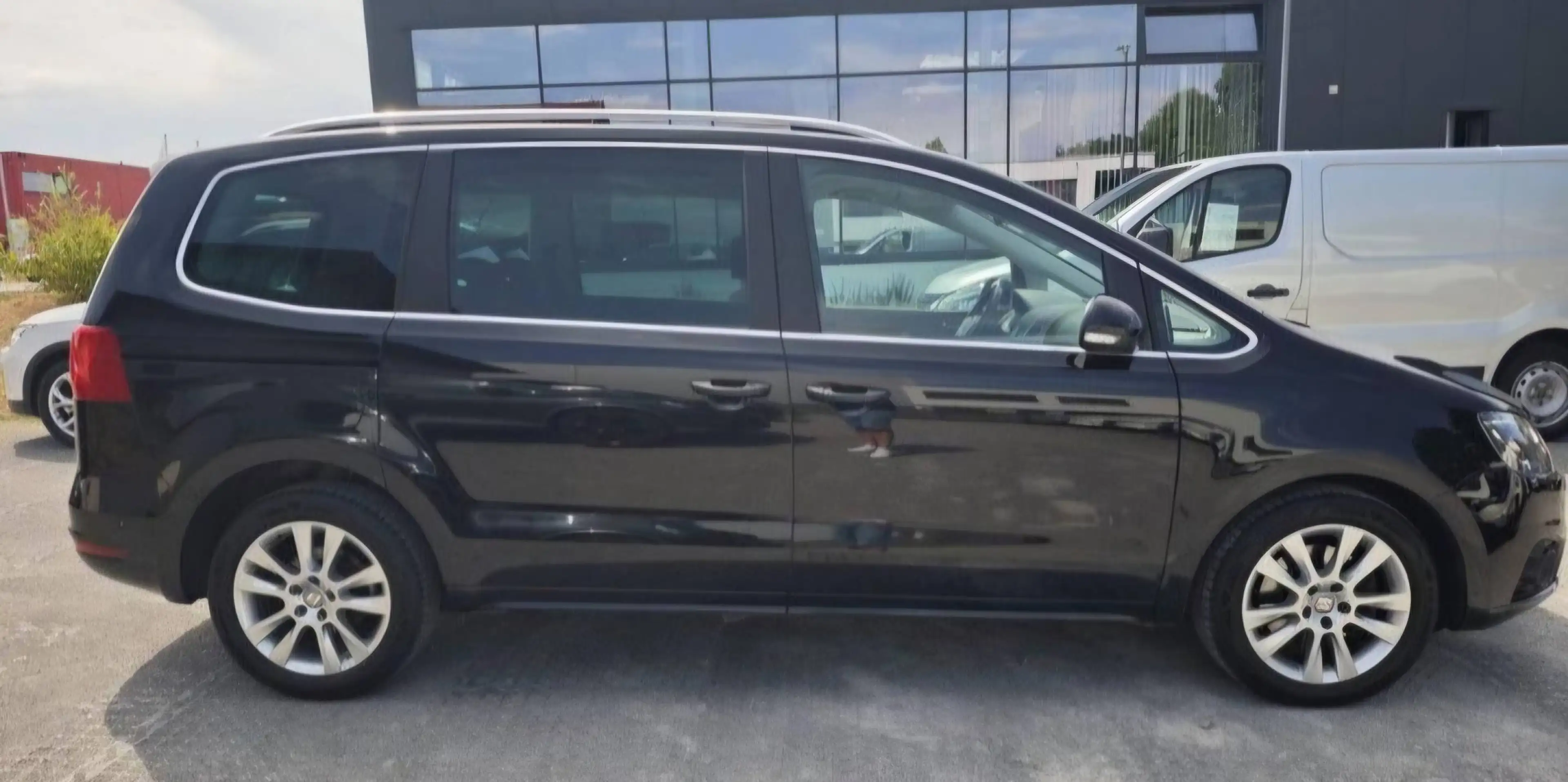 SEAT Alhambra Style/DSG/AHK/7 SITZER — photo 3
