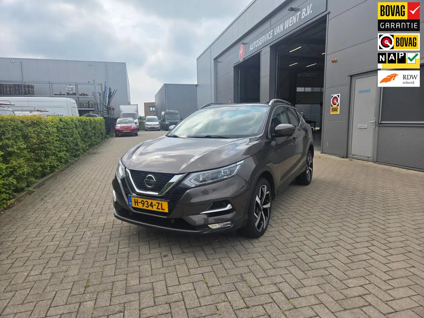 Nissan Qashqai 1.3 DIG-T Tekna 28.000km!! Automaat Rijklaarprijs Marrón - 1