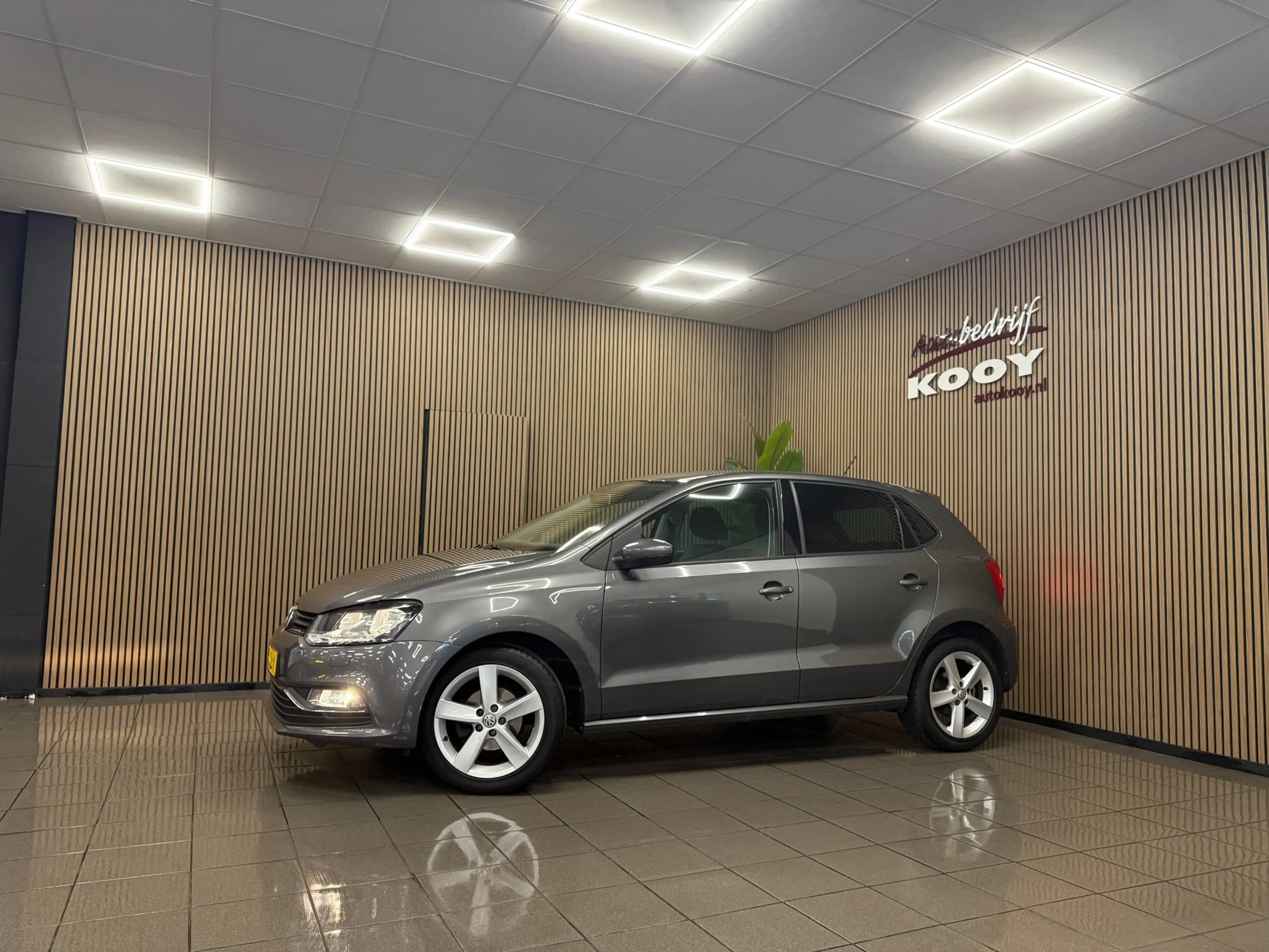 Volkswagen Polo 1.2 TSI Comfortline * Automaat / 1e Eig / Navigati — photo 9