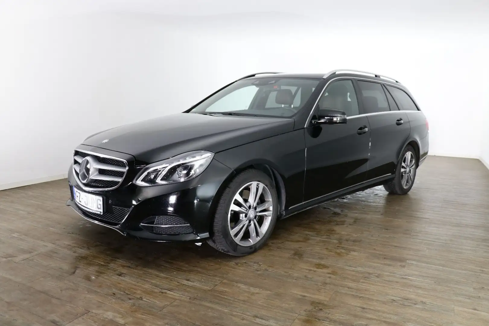 Mercedes-Benz E 350 350 BlueTec 4Matic*LED*Leder*Kamera*ACC*AHK* Negro - 2
