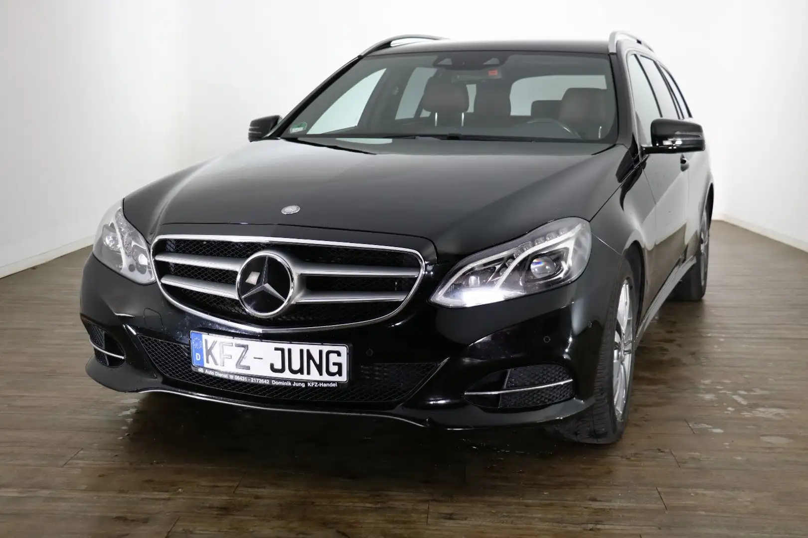 Mercedes-Benz E 350 350 BlueTec 4Matic*LED*Leder*Kamera*ACC*AHK* Negro - 1