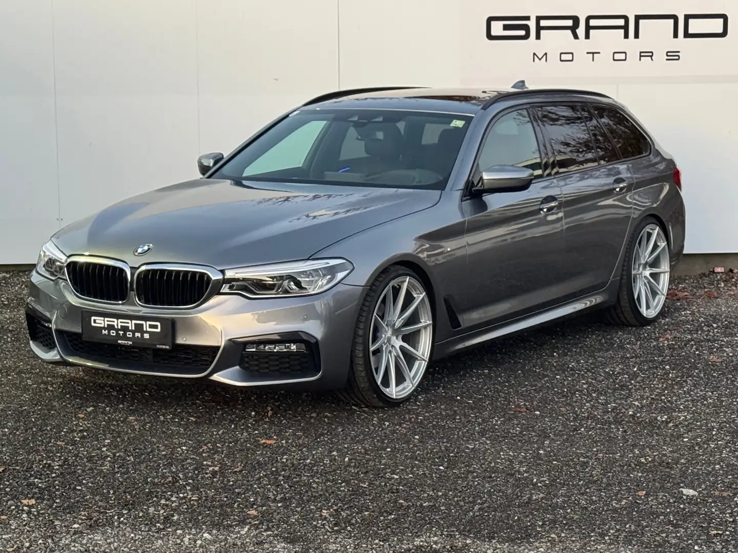 BMW 520 520 d M Sport Grijs - 2