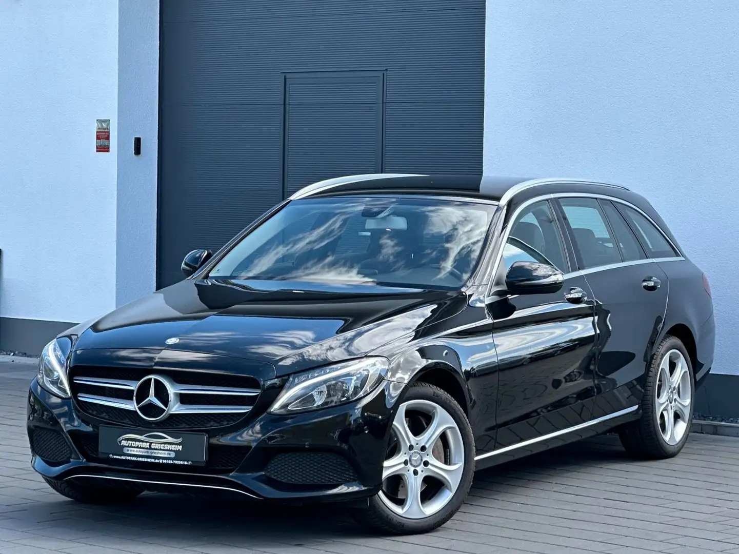 Mercedes-Benz C 400 T 4Matic*7G*AVANTGARDE*NAVI*KAMERA*SHZ*PDC Noir - 1