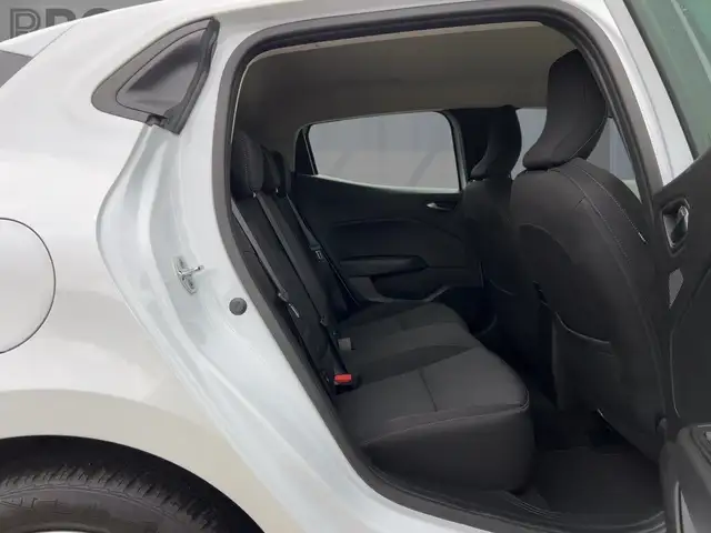 Renault Clio view 9