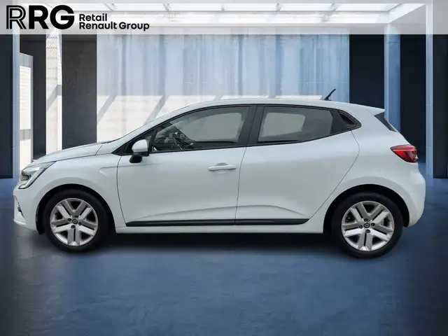 Renault Clio view 2