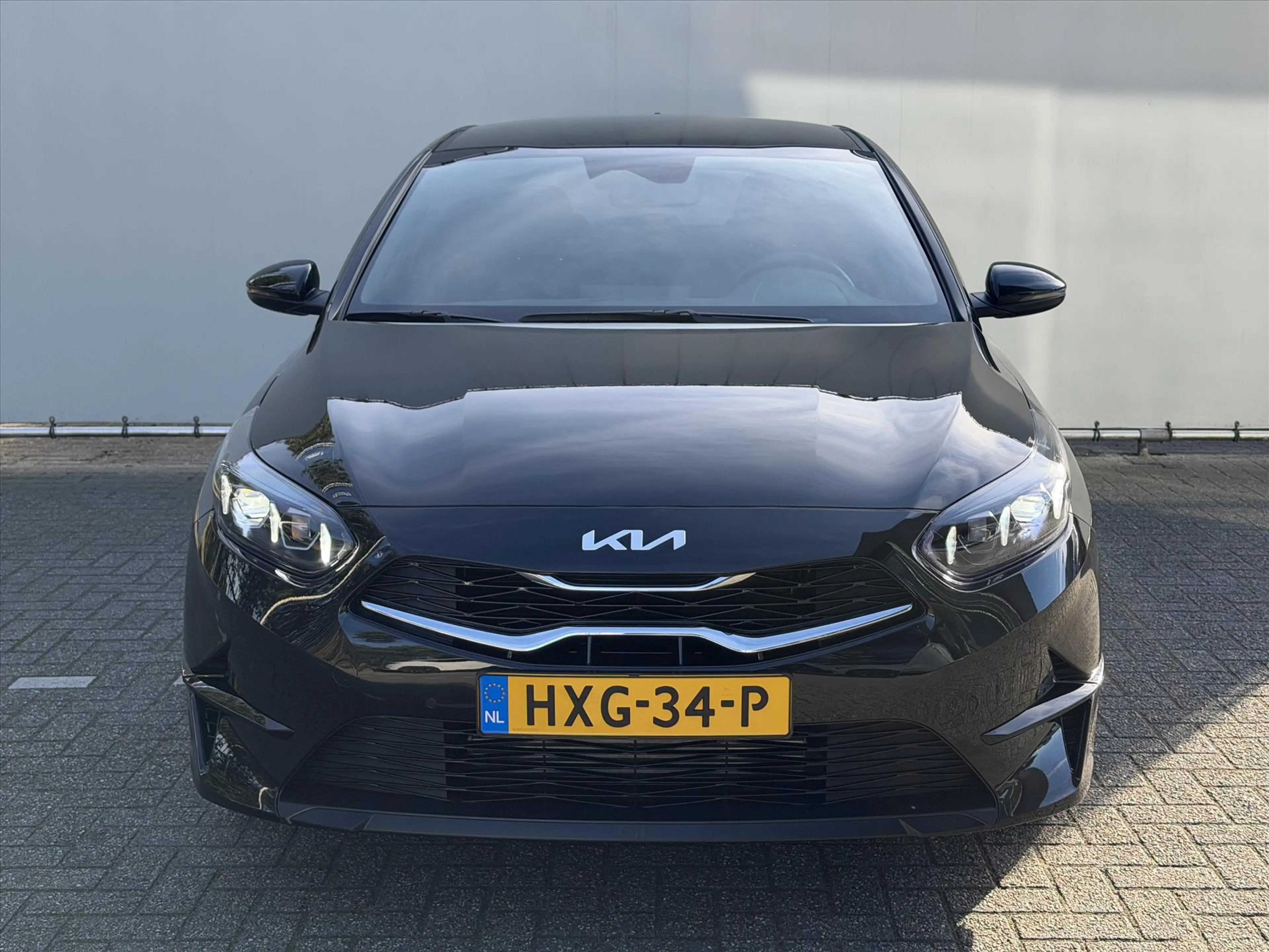 Kia Ceed / cee'd 1.0 T-GDi 100pk Design Edition — photo 8