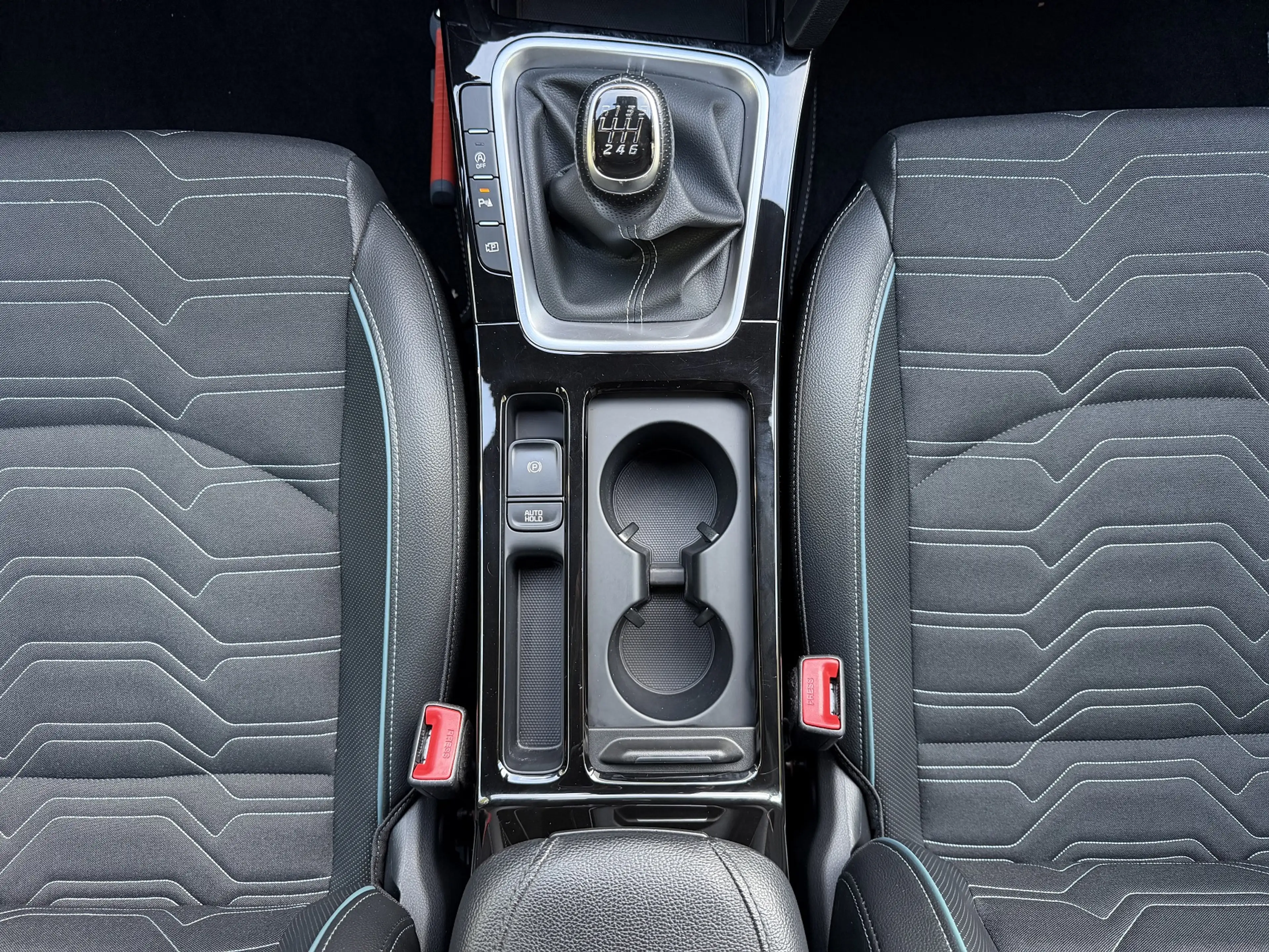 Kia Ceed / cee'd 1.0 T-GDi 100pk Design Edition — photo 25
