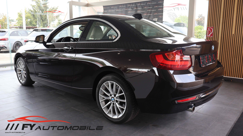 BMW 218 218 d Luxury Line — photo 7