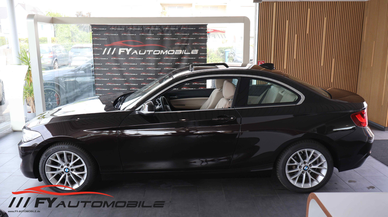 BMW 218 218 d Luxury Line — photo 2