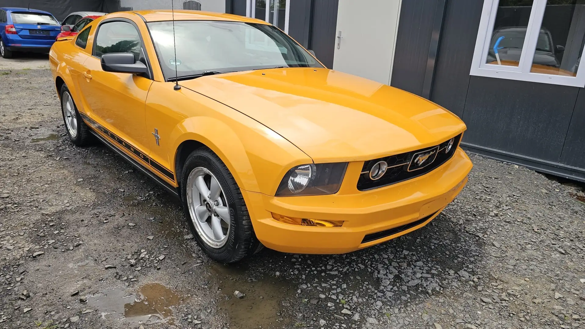 Ford Mustang 4.0 V6 coupé - anno 2008 - 215cv Arancione - 2
