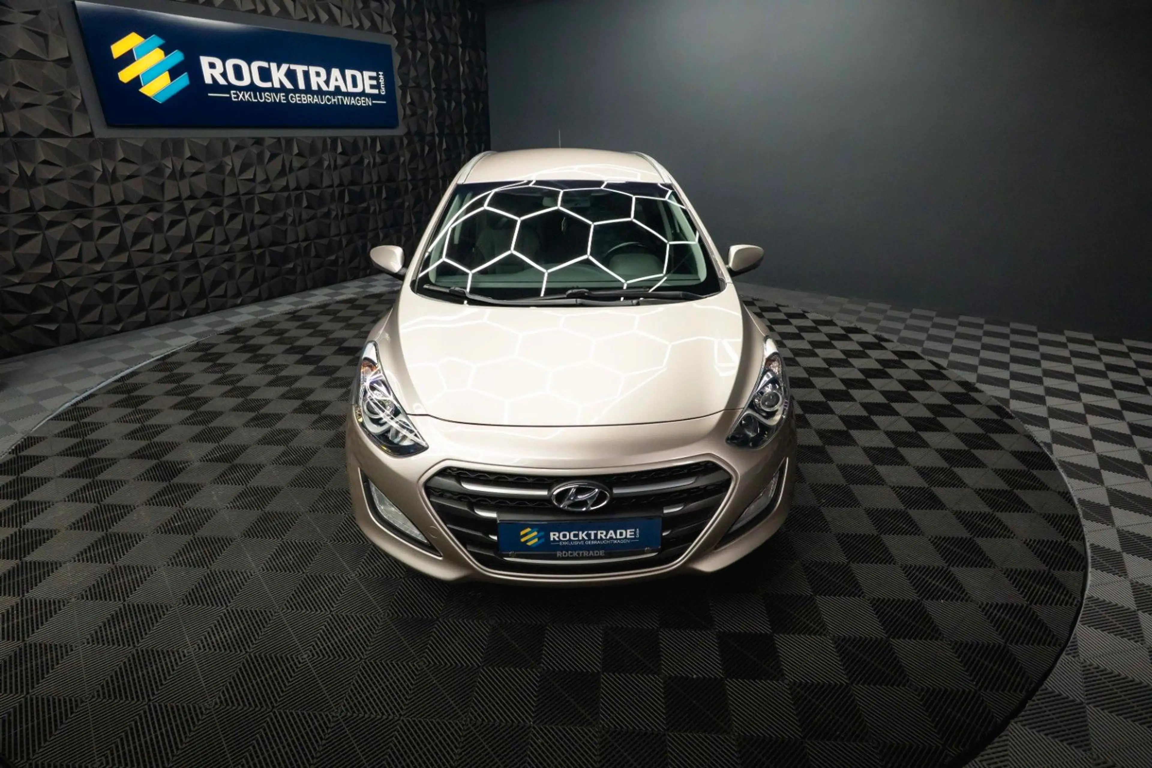 Hyundai i30 cw blue Trend | 1.Hand | LED | AHK | LHZ — photo 4