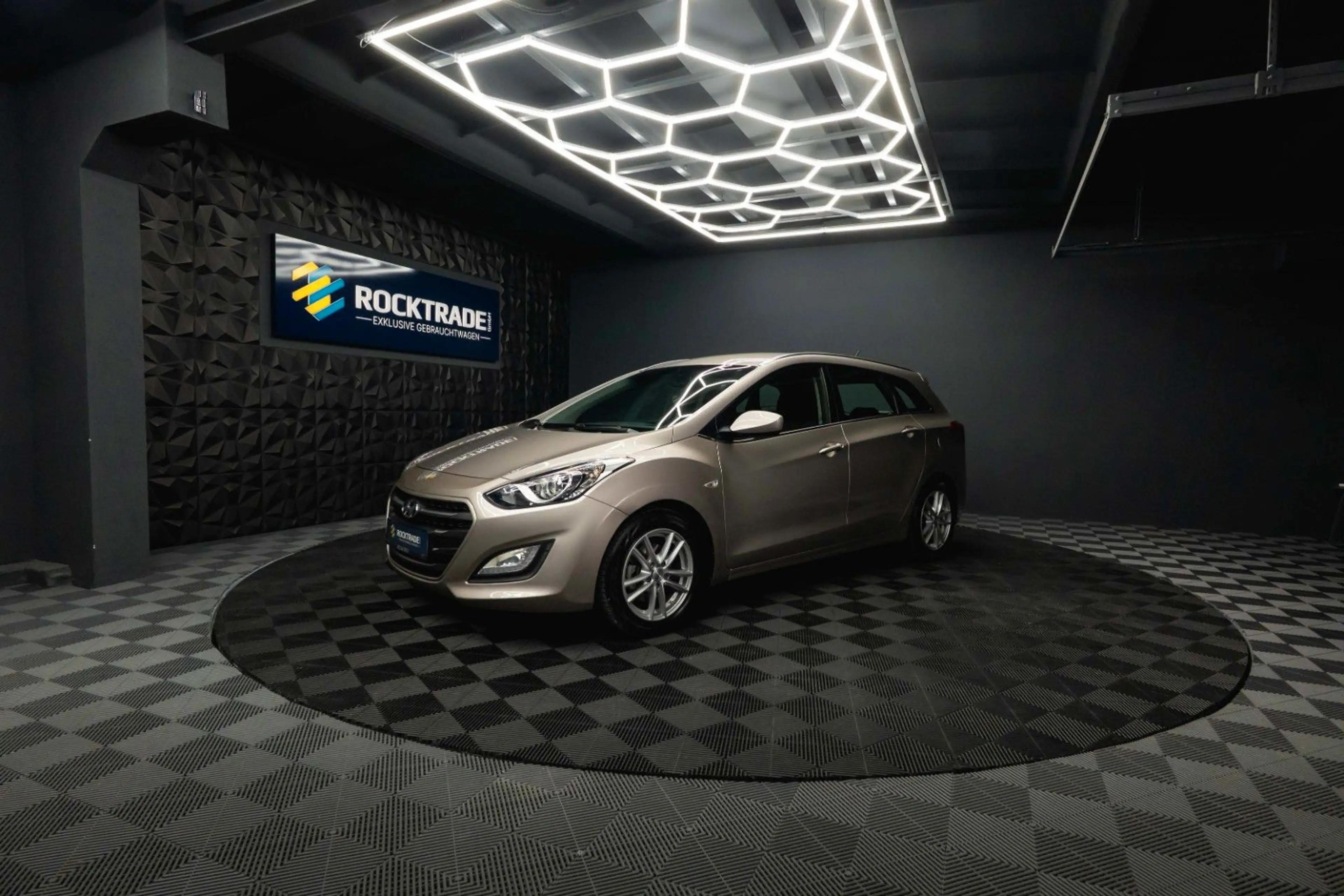 Hyundai i30 cw blue Trend | 1.Hand | LED | AHK | LHZ