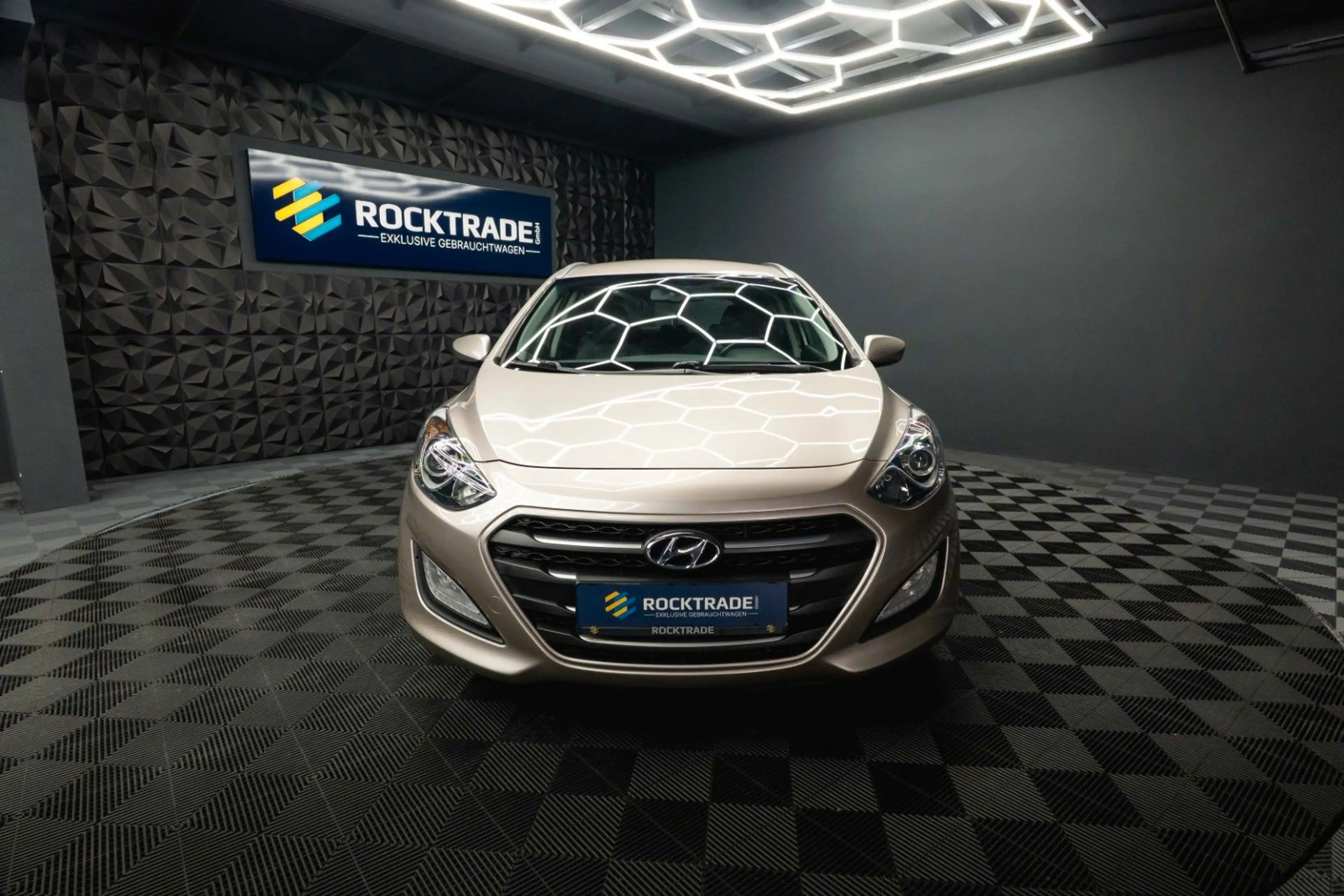 Hyundai i30 cw blue Trend | 1.Hand | LED | AHK | LHZ — photo 6