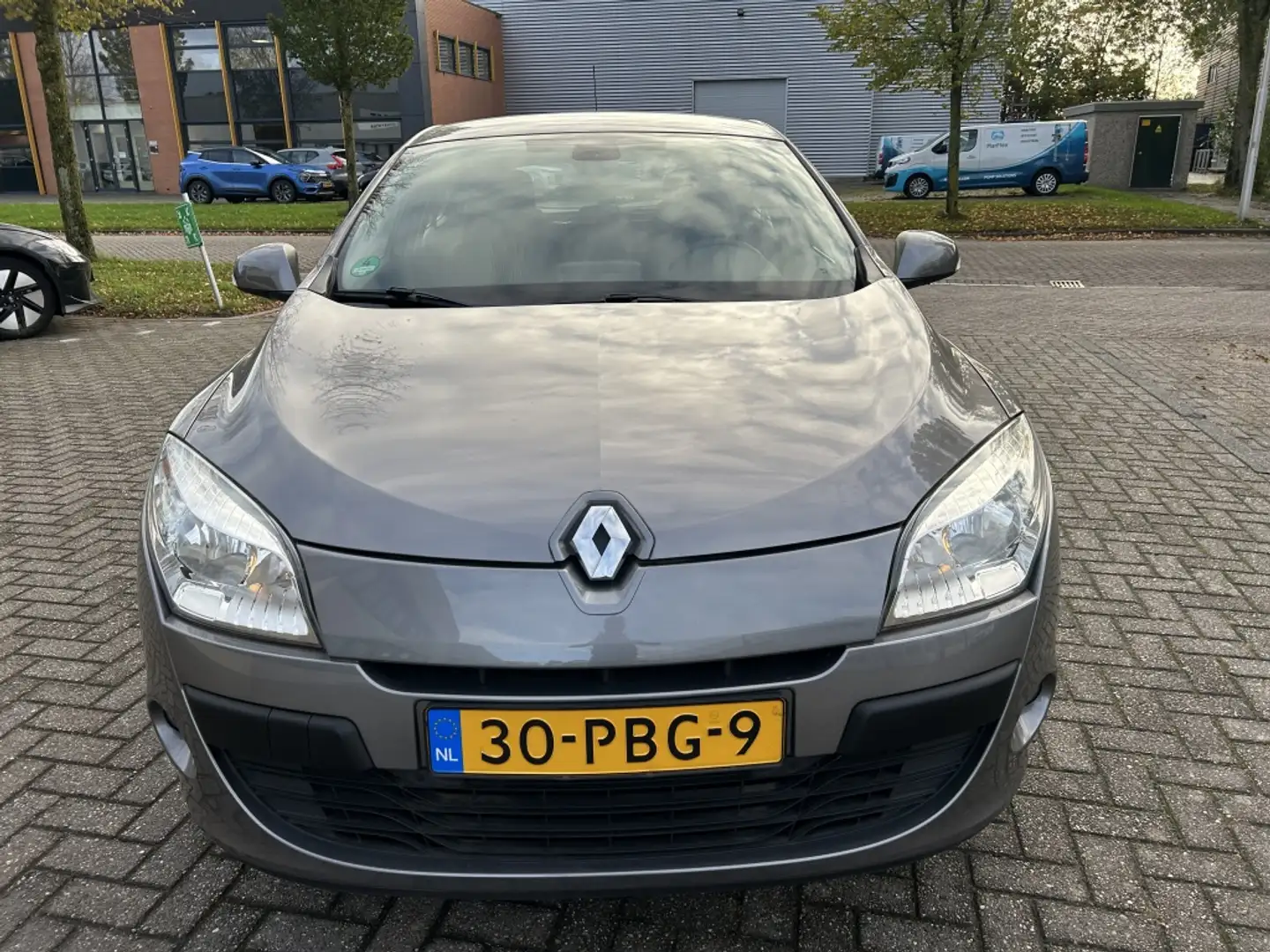 Renault Megane 1.6 Celsium 1e EIG NAVI CRUISE CLIMA NAP! Grijs - 2