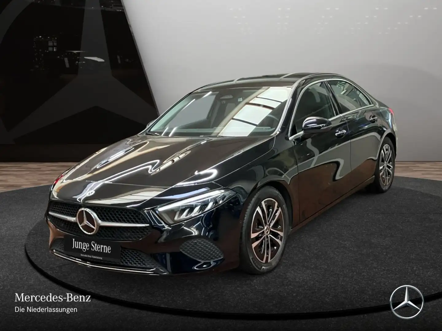 Mercedes-Benz A 180 d Lim PROGRESSIVE+LED+KAMERA+KEYLESS+8G Schwarz - 2