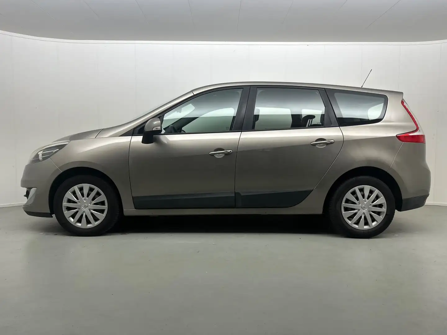 Renault Grand Scenic 1.2 TCe Collection # Airco # 99 Dkm # Bruin - 2