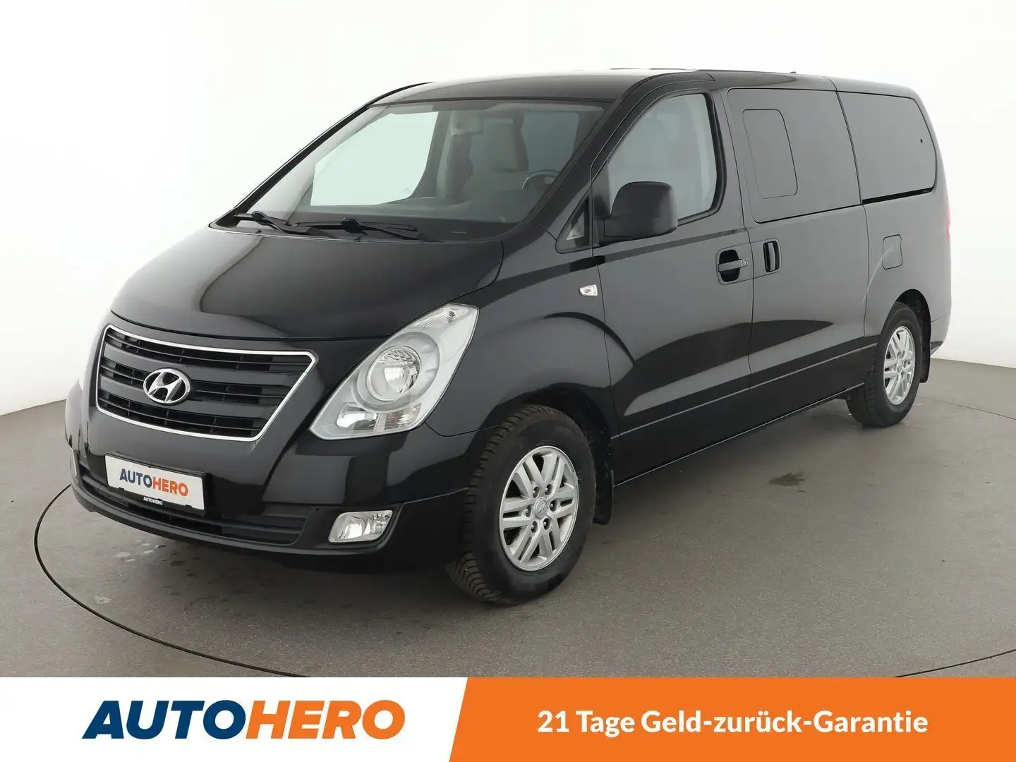 Hyundai H-1 2.5 CRDi Travel Comfort *NAVI*CAM*PDC*SHZ* Schwarz - 1