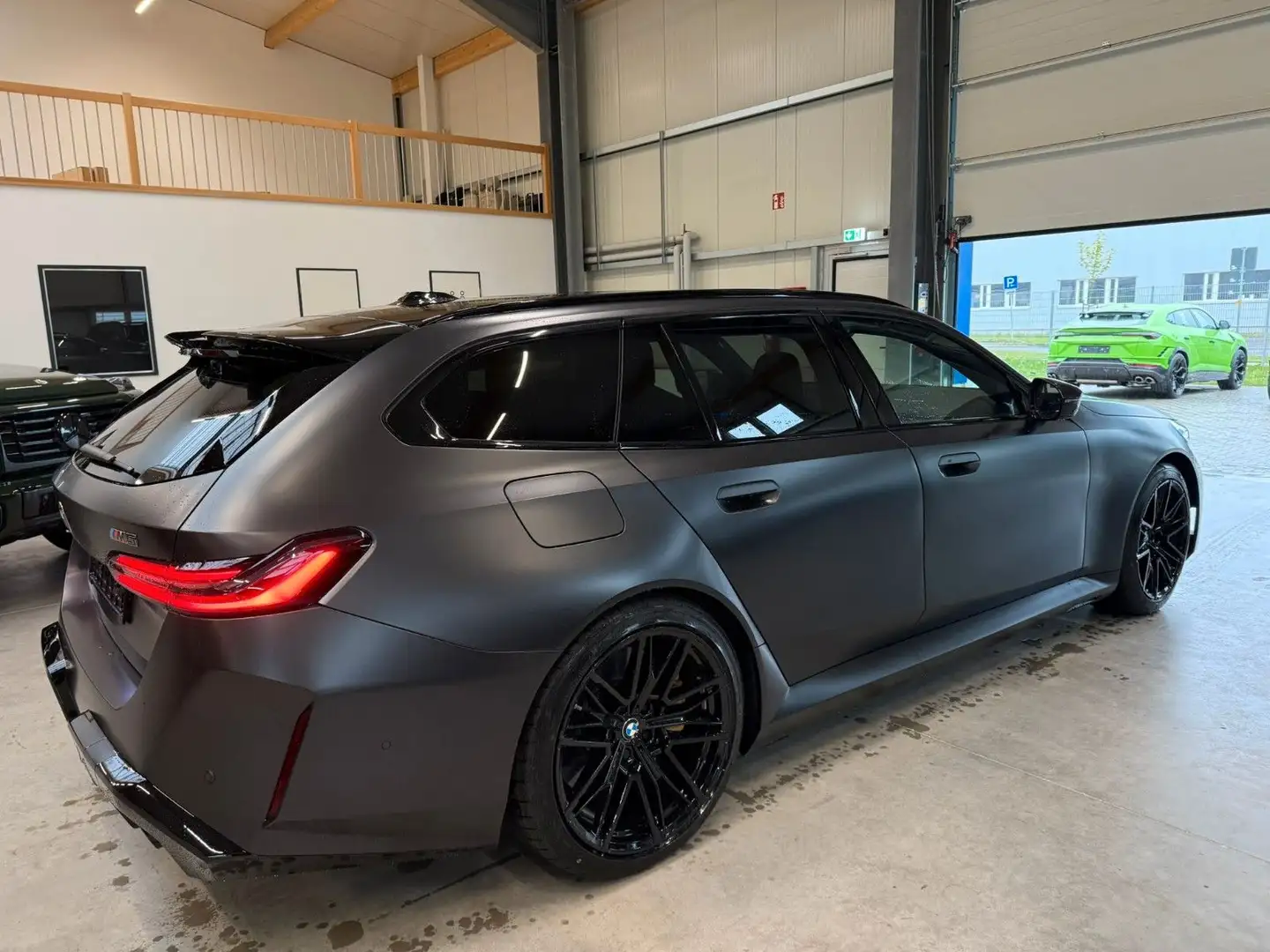 BMW M5 FULL Carbon B&W Ceramic Brake ULTIMATE MATT Grau - 2