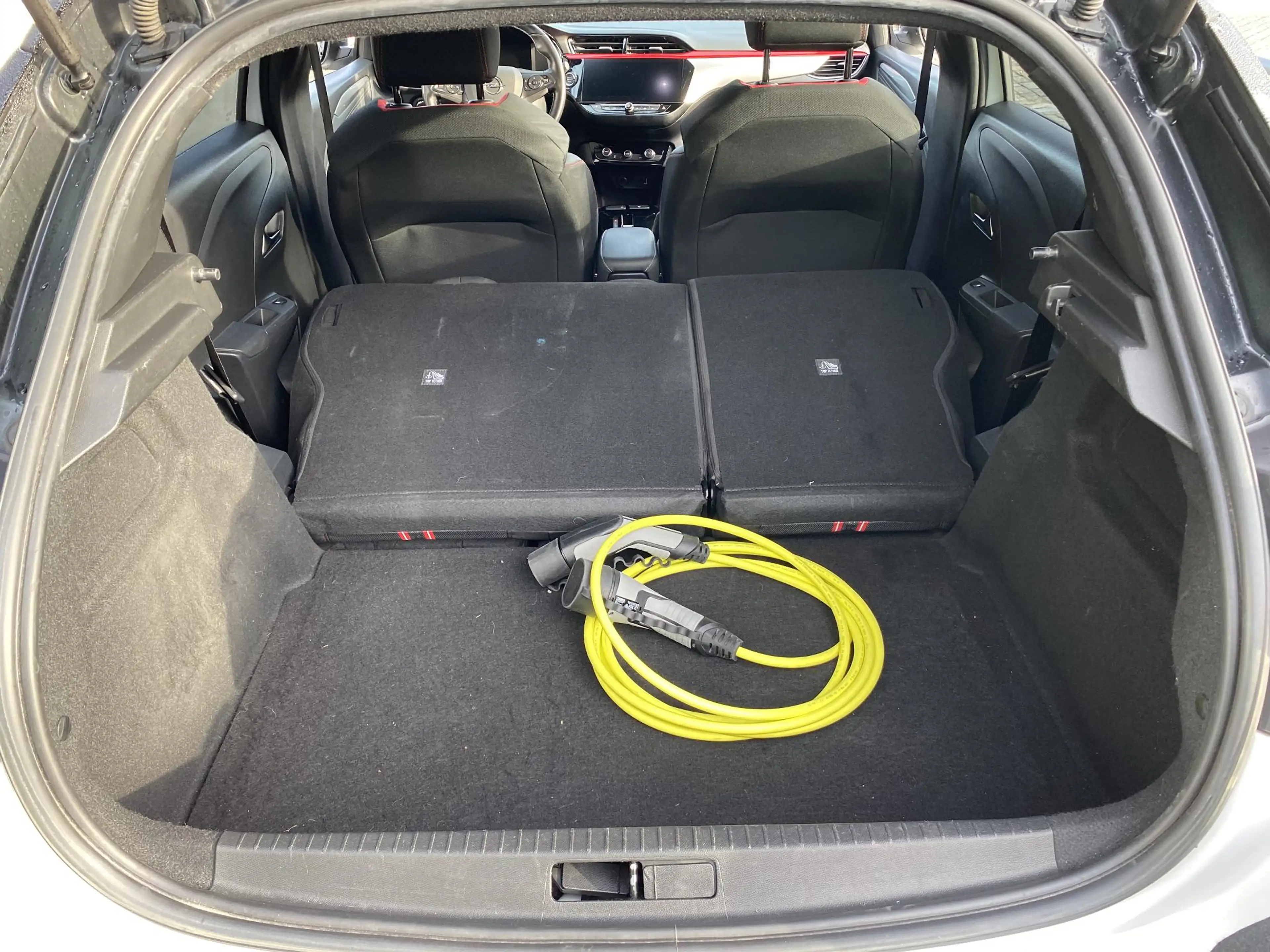 Opel Corsa-e GS Line 50 kWh — photo 17