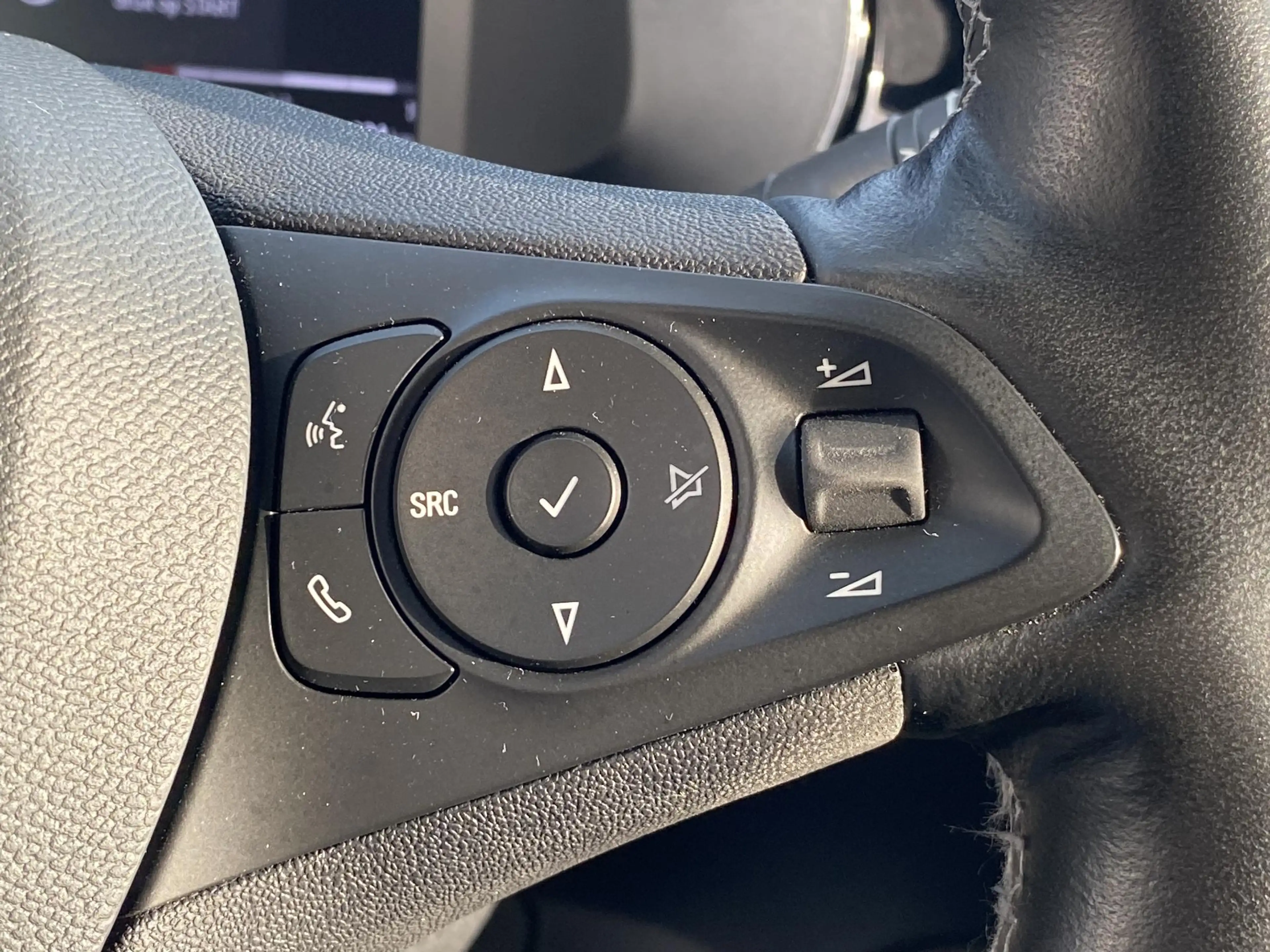 Opel Corsa-e GS Line 50 kWh — photo 23
