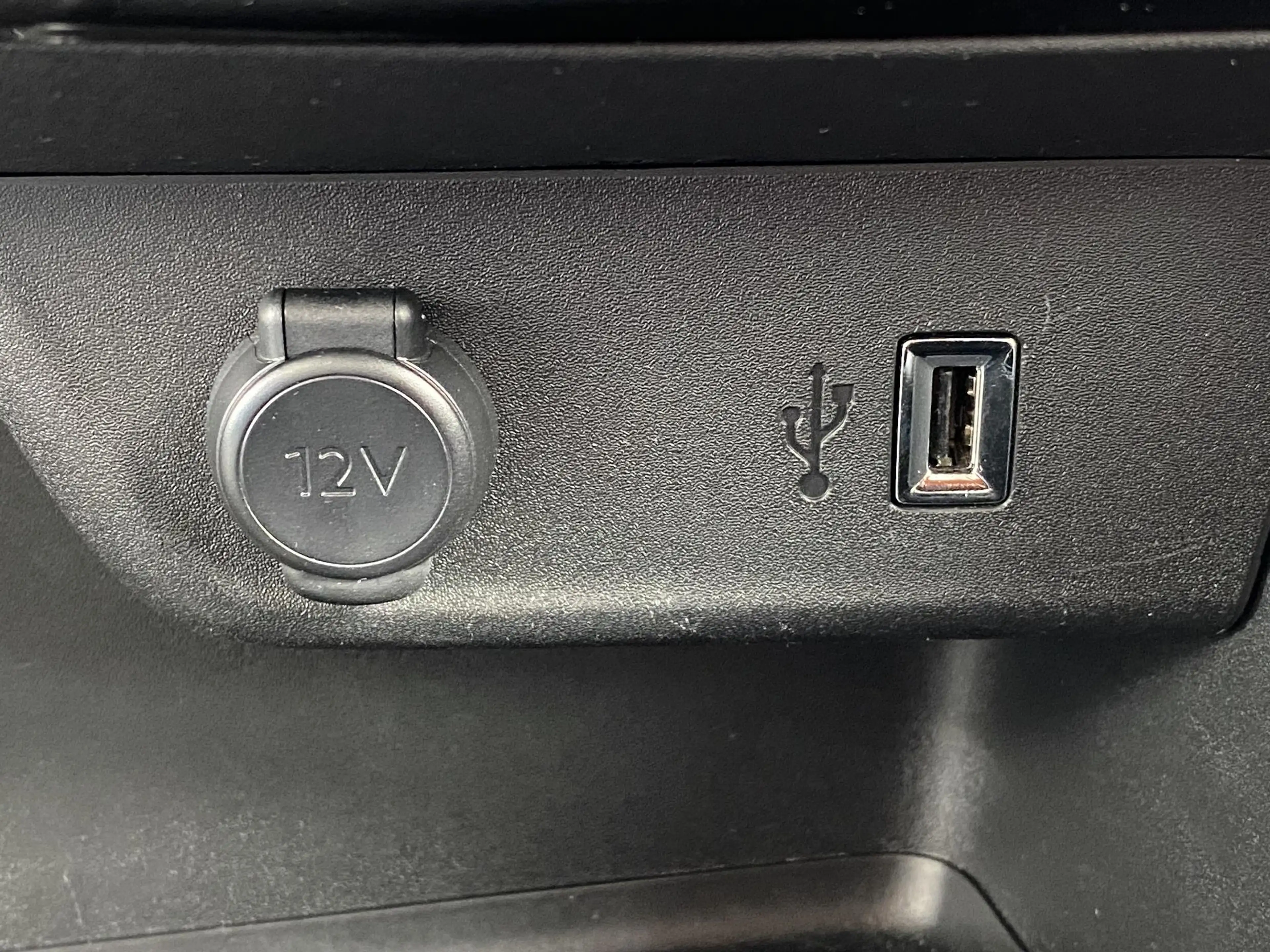 Opel Corsa-e GS Line 50 kWh — photo 21