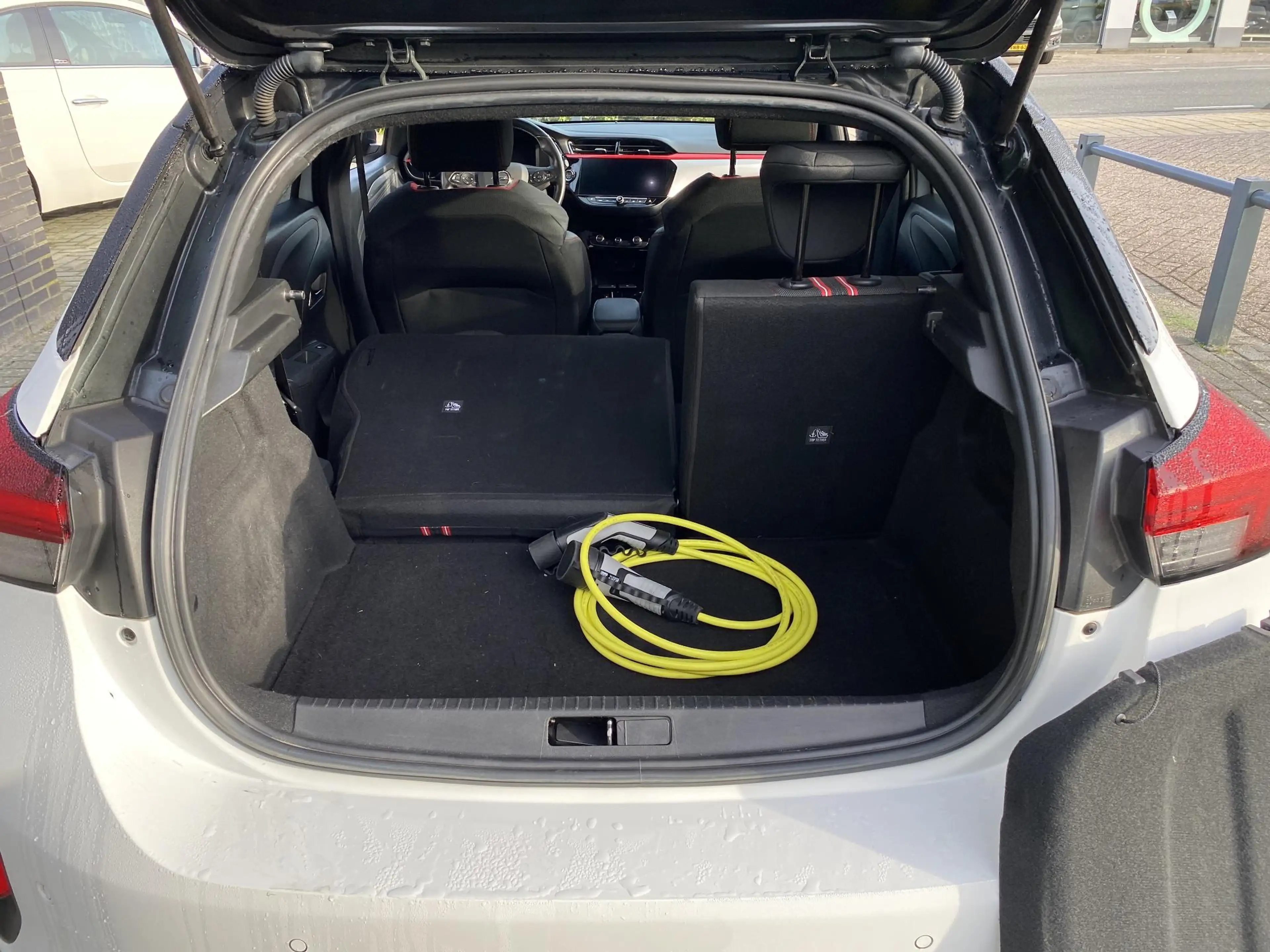 Opel Corsa-e GS Line 50 kWh — photo 16