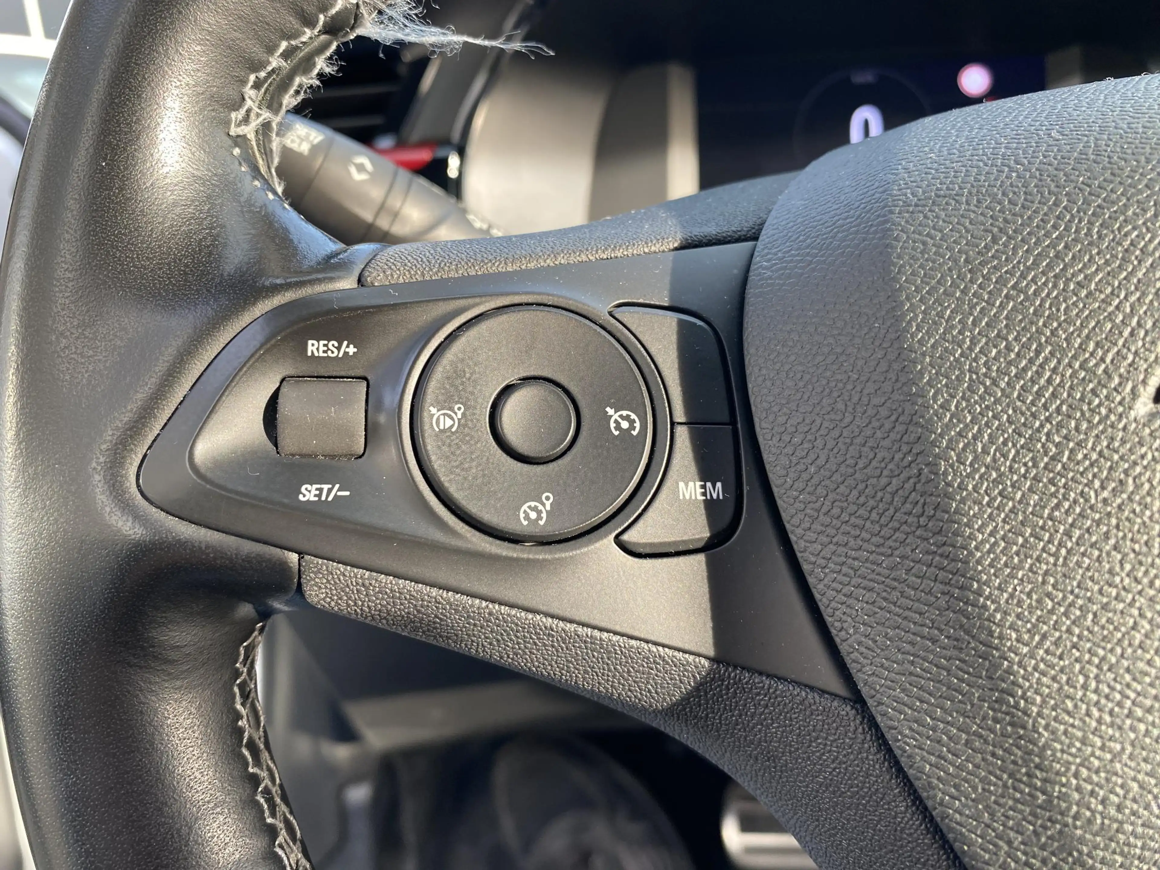 Opel Corsa-e GS Line 50 kWh — photo 18