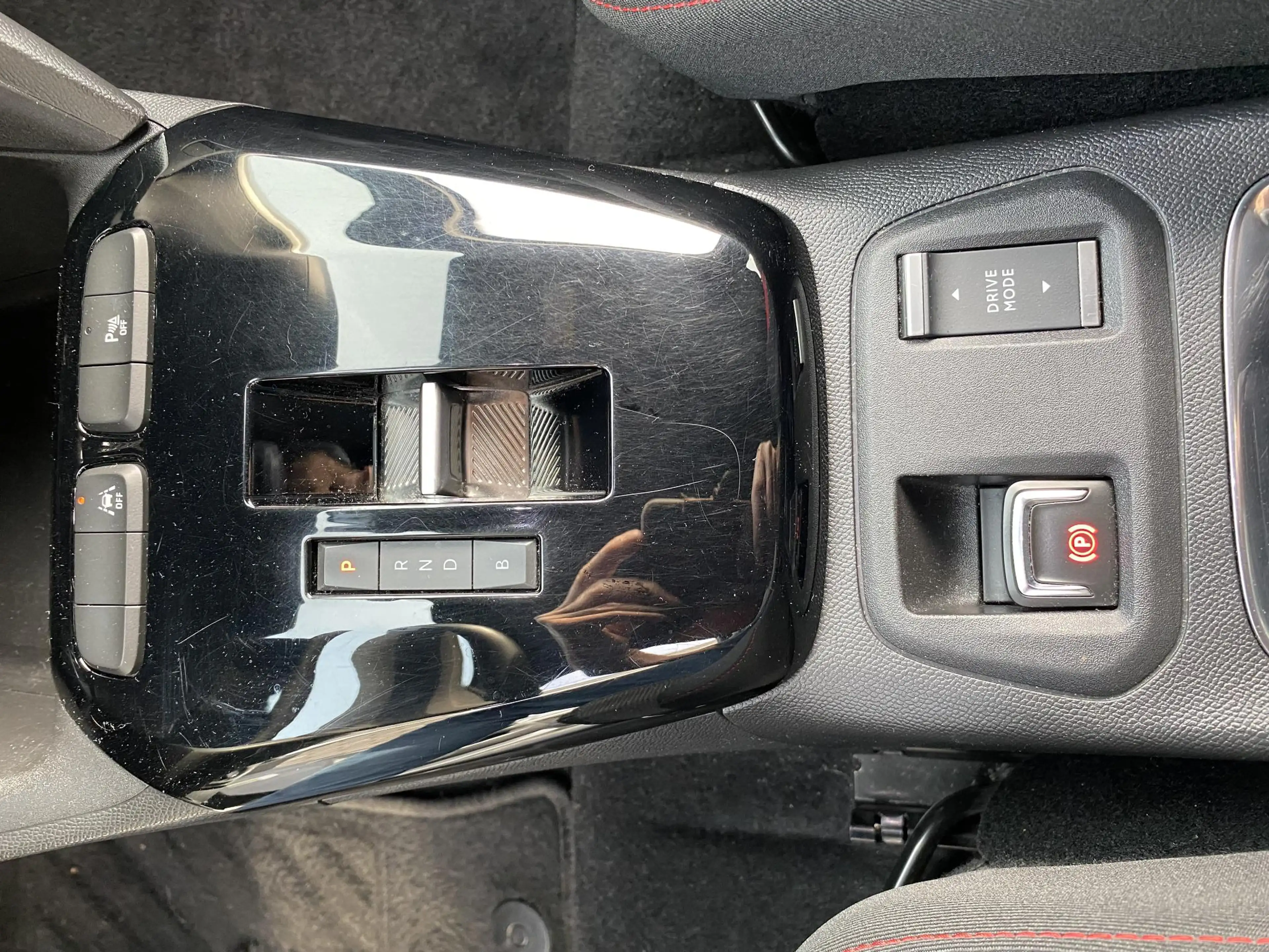 Opel Corsa-e GS Line 50 kWh — photo 28