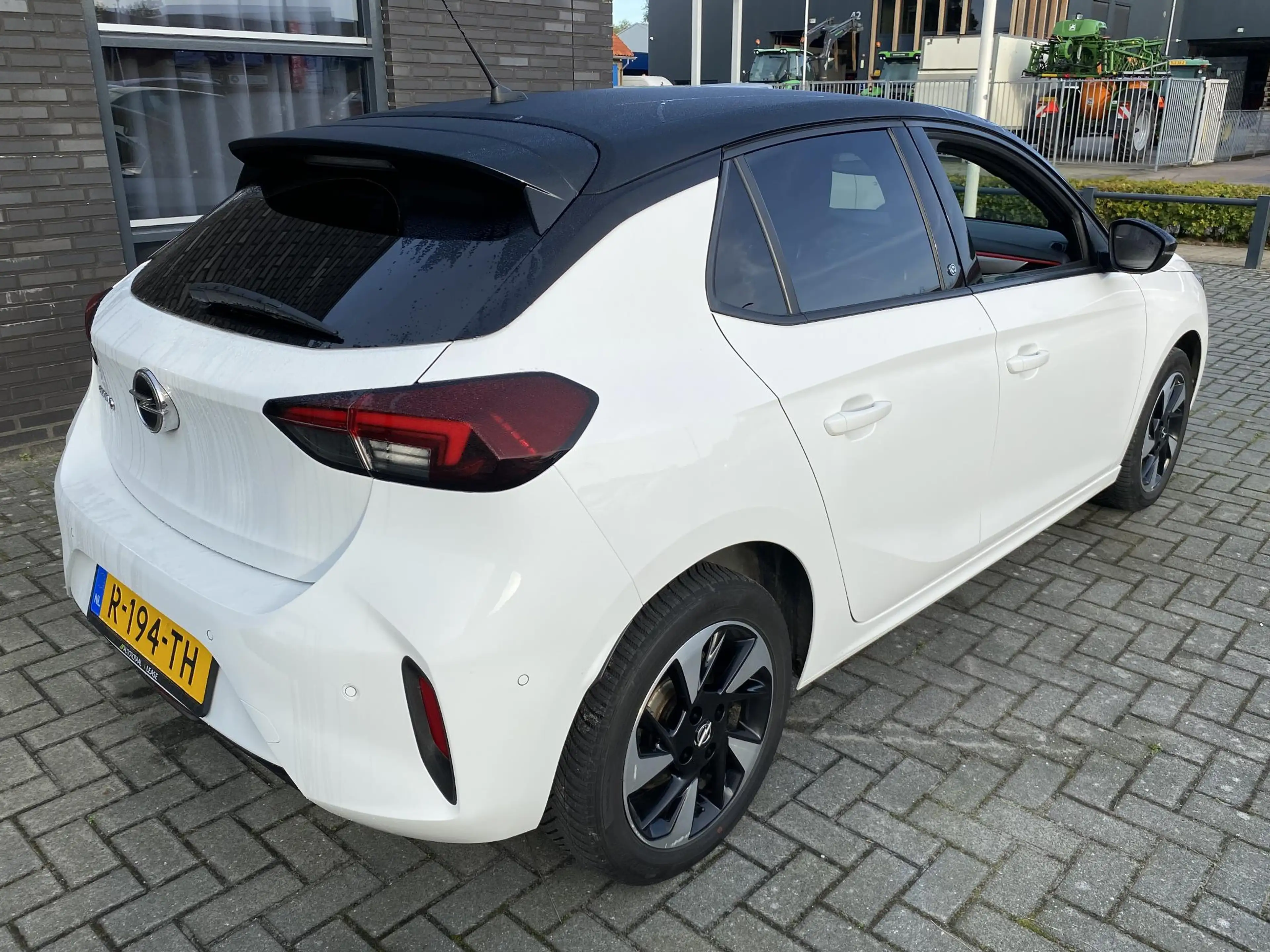 Opel Corsa-e GS Line 50 kWh — photo 6