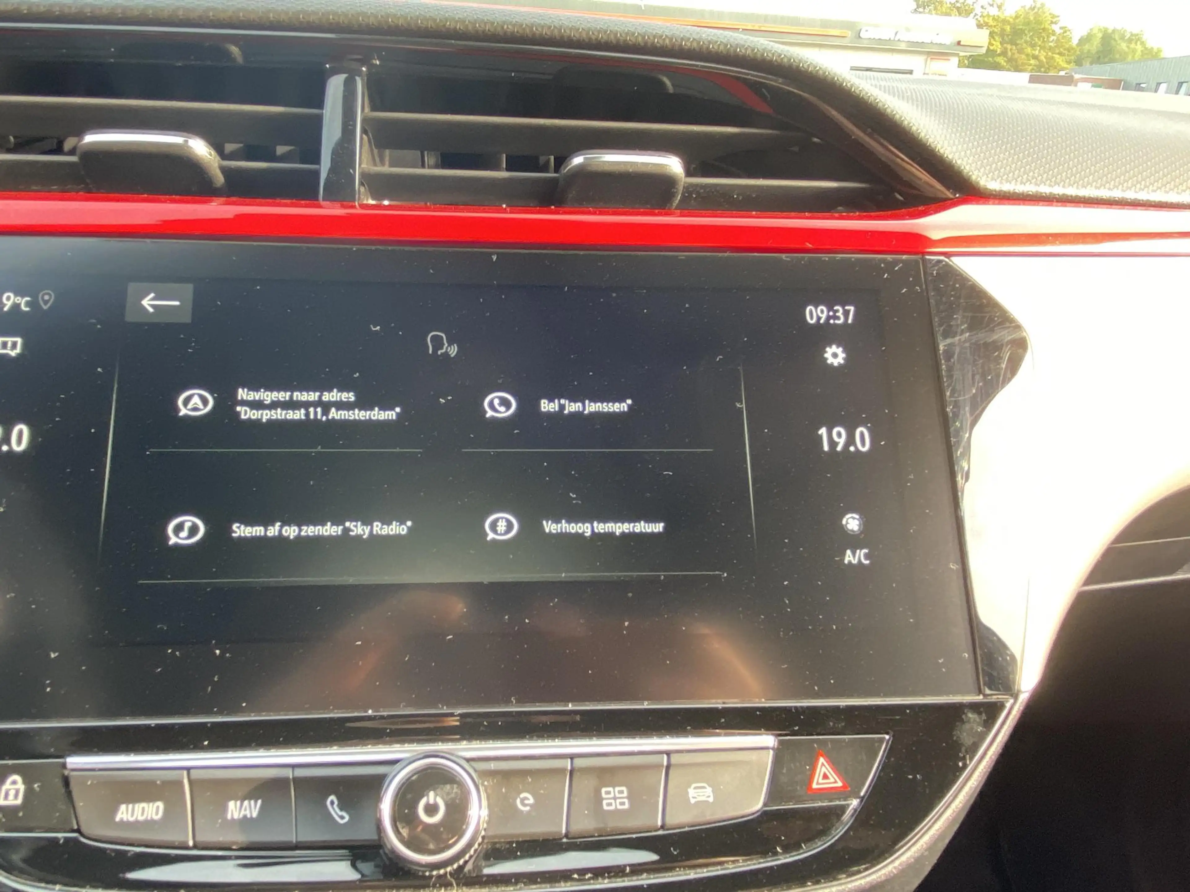 Opel Corsa-e GS Line 50 kWh — photo 34