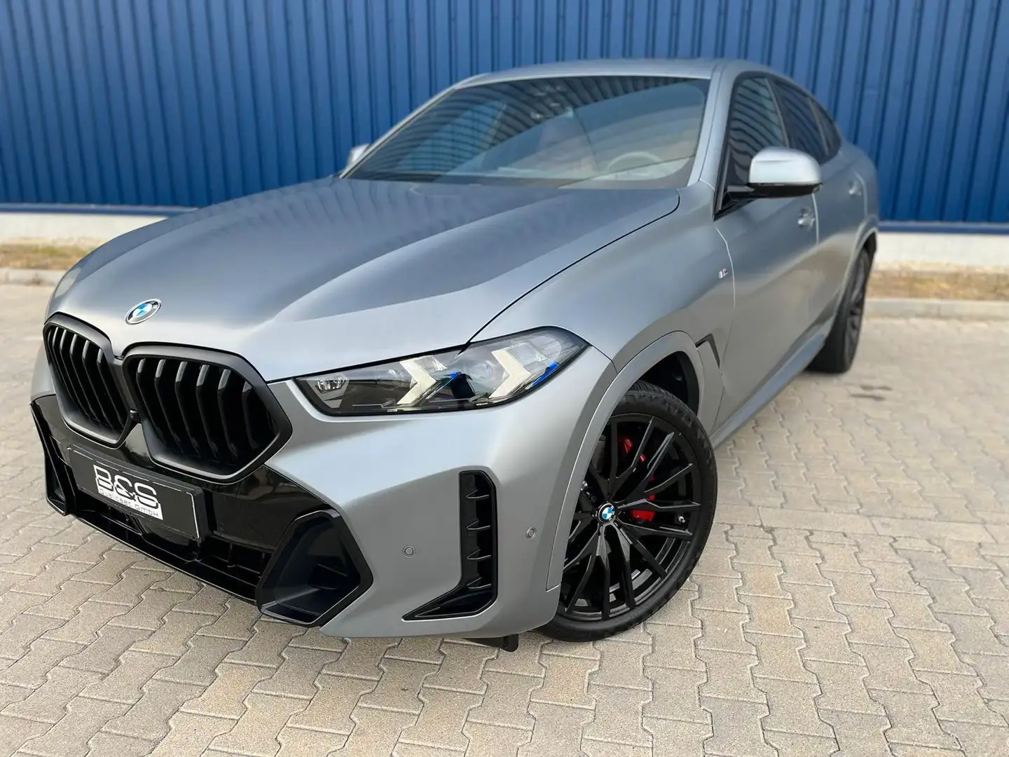 BMW X6 40d xDrive MSport B&W,AKTIVL,LUFT,SKYL,SOFT Grau - 1