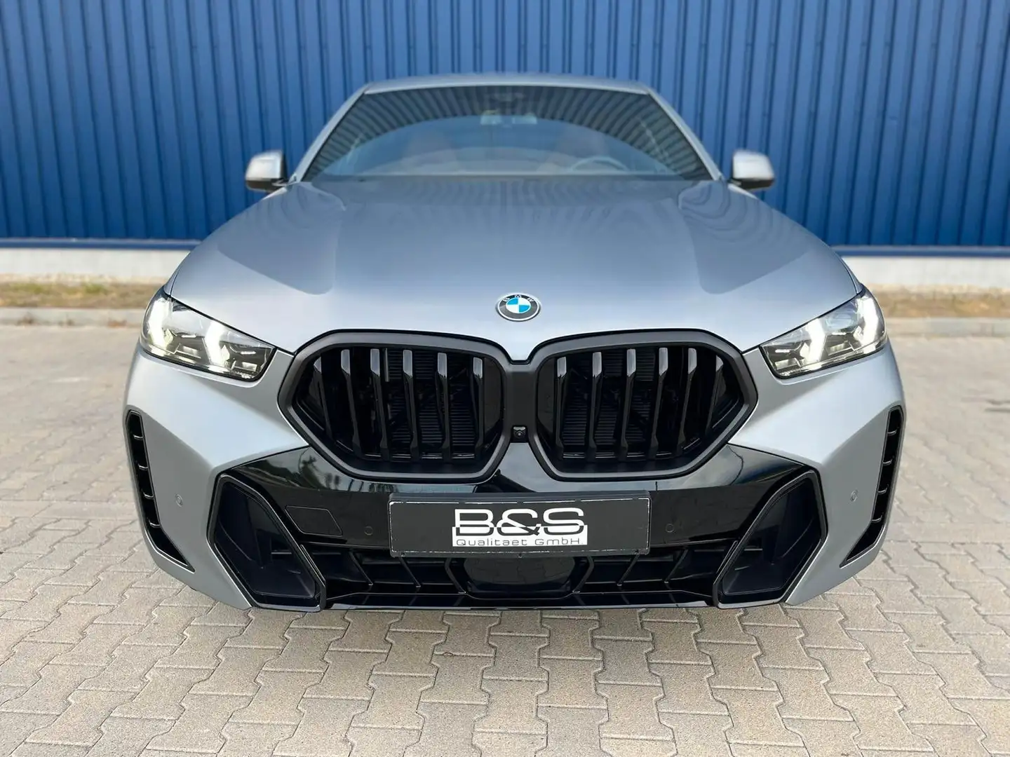 BMW X6 40d xDrive MSport B&W,AKTIVL,LUFT,SKYL,SOFT Grau - 2