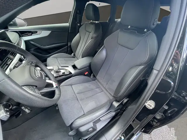 Audi A4 view 11