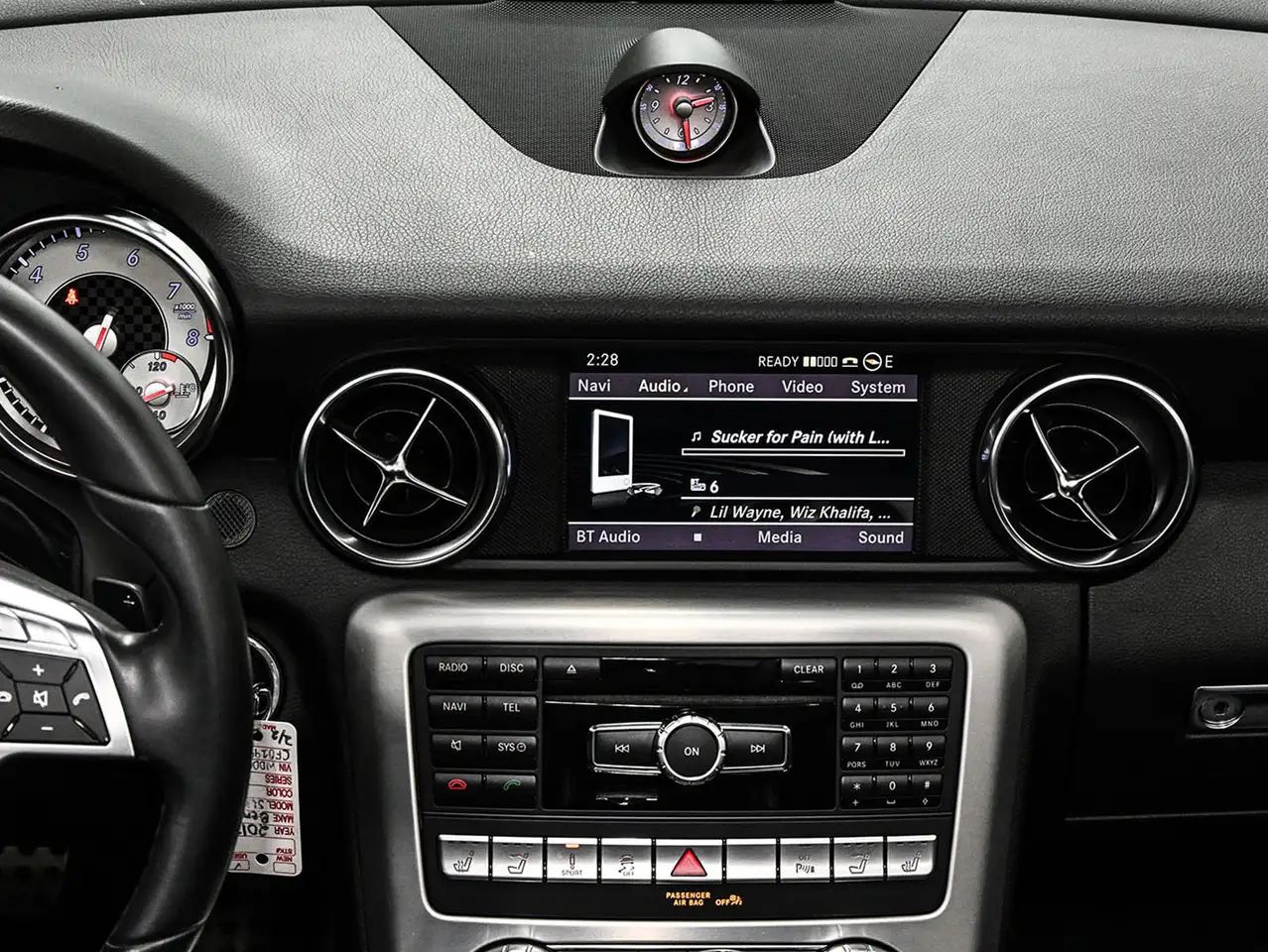 Mercedes-Benz SLK снимка Mercedes-Benz SLK