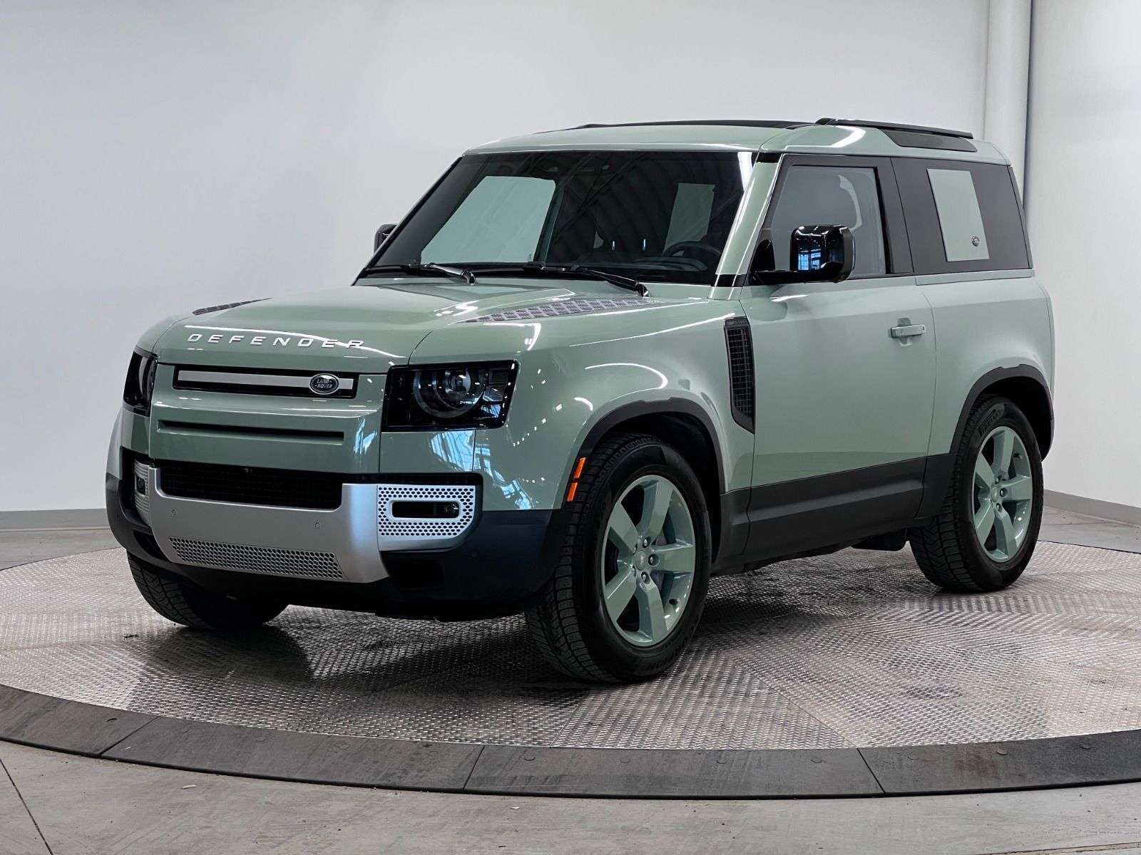 2023 Land Rover Defender P400 | AIR SUSPENSION | HUD | RARE SPEC