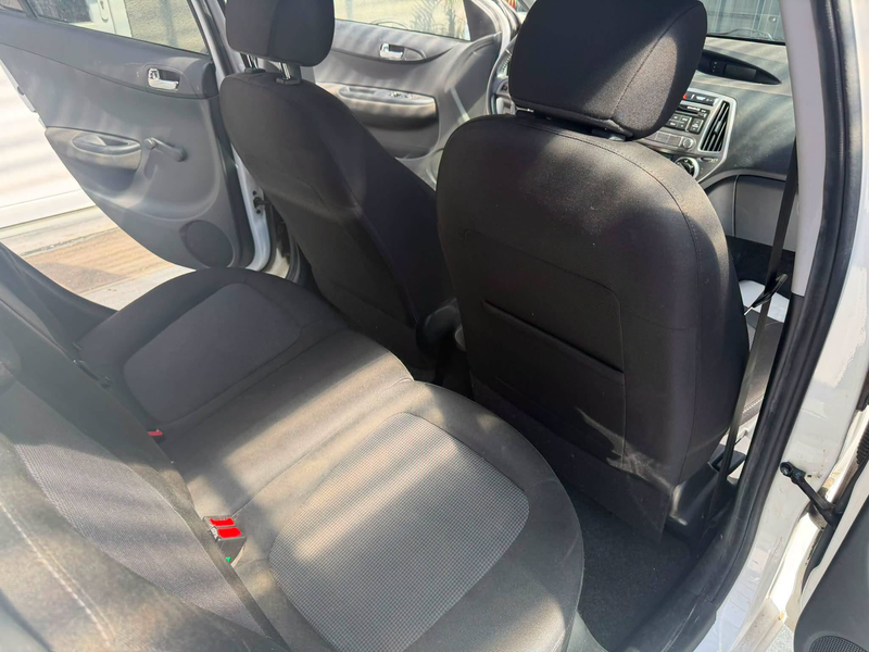 Hyundai i20 Clim 5 Portes garantie 1 an — photo 9