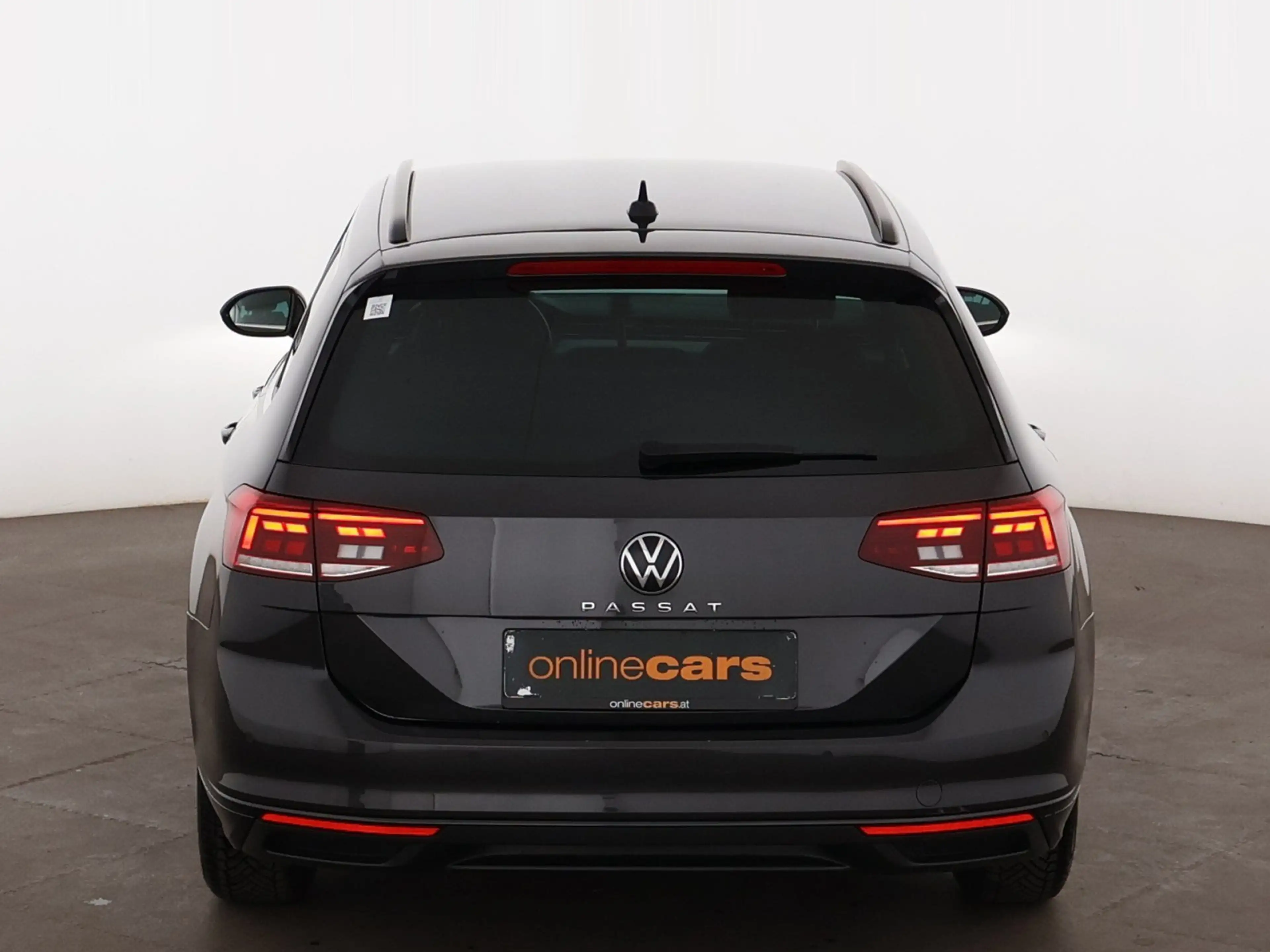 Volkswagen Passat Variant 2.0 TDI Business Aut LED AHK RADAR — photo 8